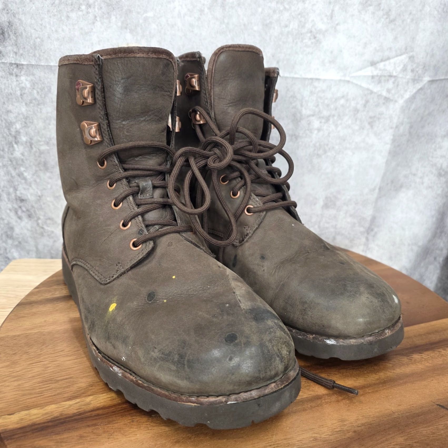 Ugg VINTAGE UGG Snow Boots Mens 10 Hannen Brown Leather Waterproof Shearling Lined Outdoor Size US 10 / EU 43 - 2 Thumbnail