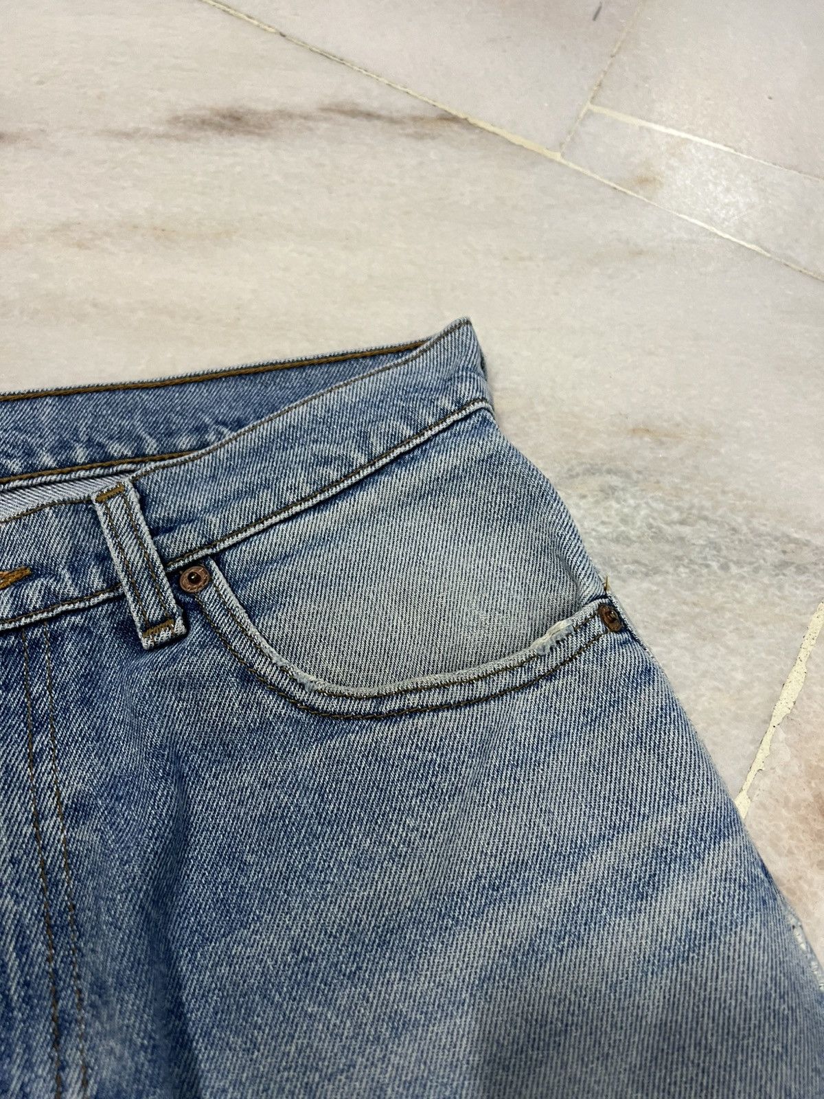 Japanese Brand × Levi's × Levi's Vintage Clothing 90’s Levis 616 Light Wash Distressed Jean Size US 29 - 7 Thumbnail