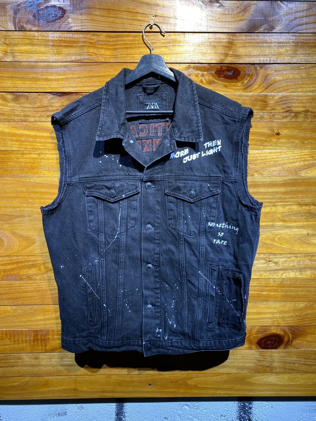 Zara ZARA Men’s Black Denim Vest “Critical Thinker” Graphic – L Size US L / EU 52-54 / 3 - 4 Thumbnail