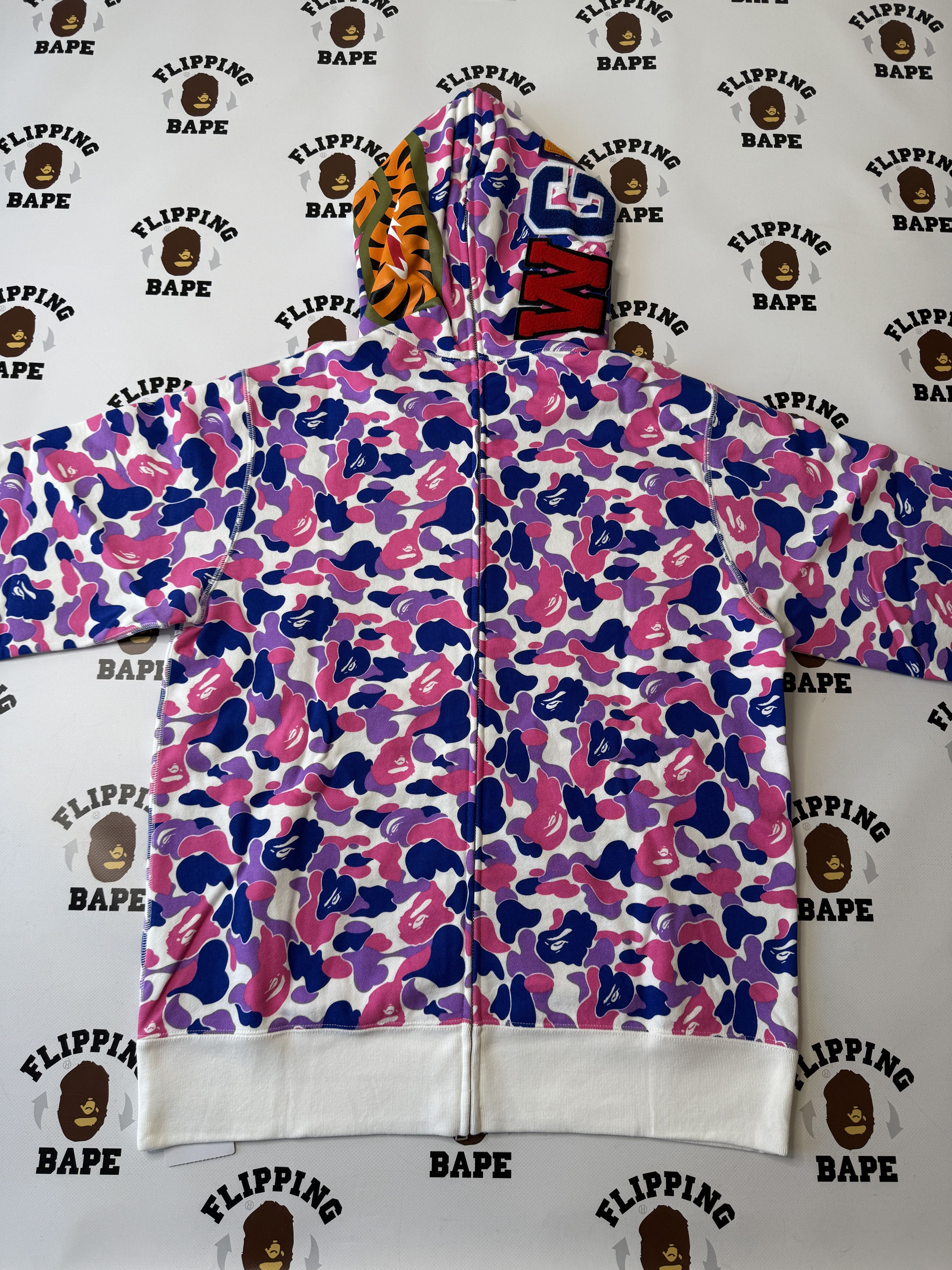 Bape BAPE GUANGZHOU SEPARATE SHARK FULL ZIP HOODIE Size US L / EU 52-54 / 3 - 8 Thumbnail