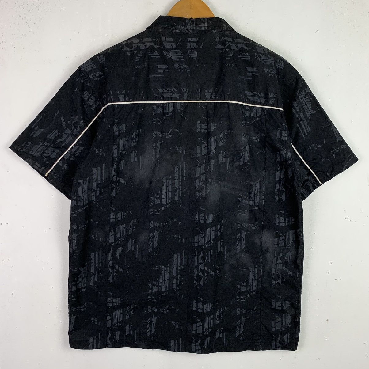 Designer × Vintage Vintage Impala Short Sleeve Abstract Design Size US L / EU 52-54 / 3 - 11 Thumbnail