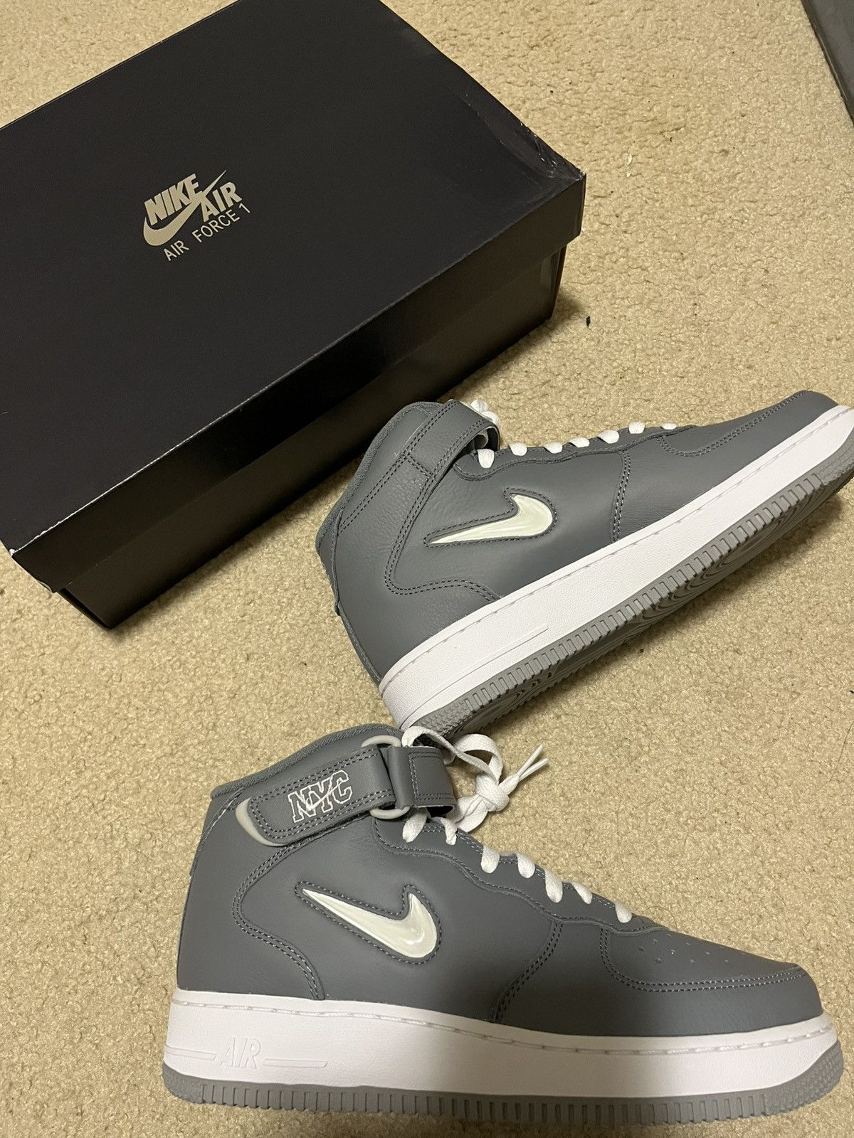 Nike Nike air force 1 mid QS Size US 8 / EU 41 - 1 Thumbnail
