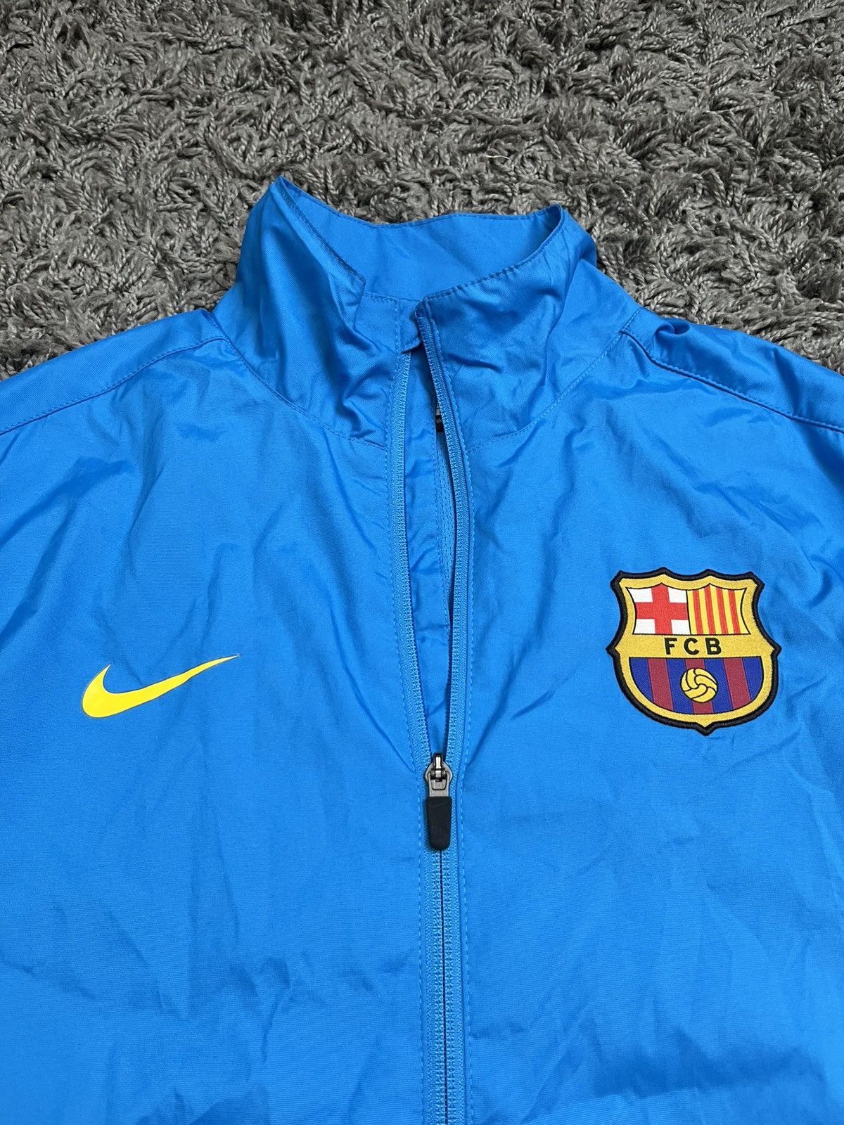 Nike Nike FC Barcelona 2011/12 Windbreaker Jacket Size US M / EU 48-50 / 2 - 3 Thumbnail