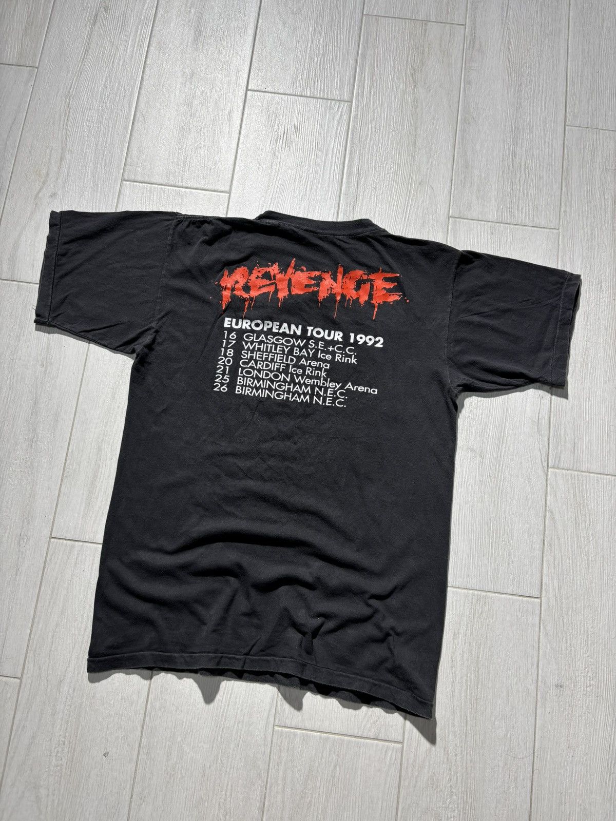 Band Tees VTG Kiss 1992 Revenge Tshirt Band Tees Retro Rock Punk Music Size US L / EU 52-54 / 3 - 7 Thumbnail