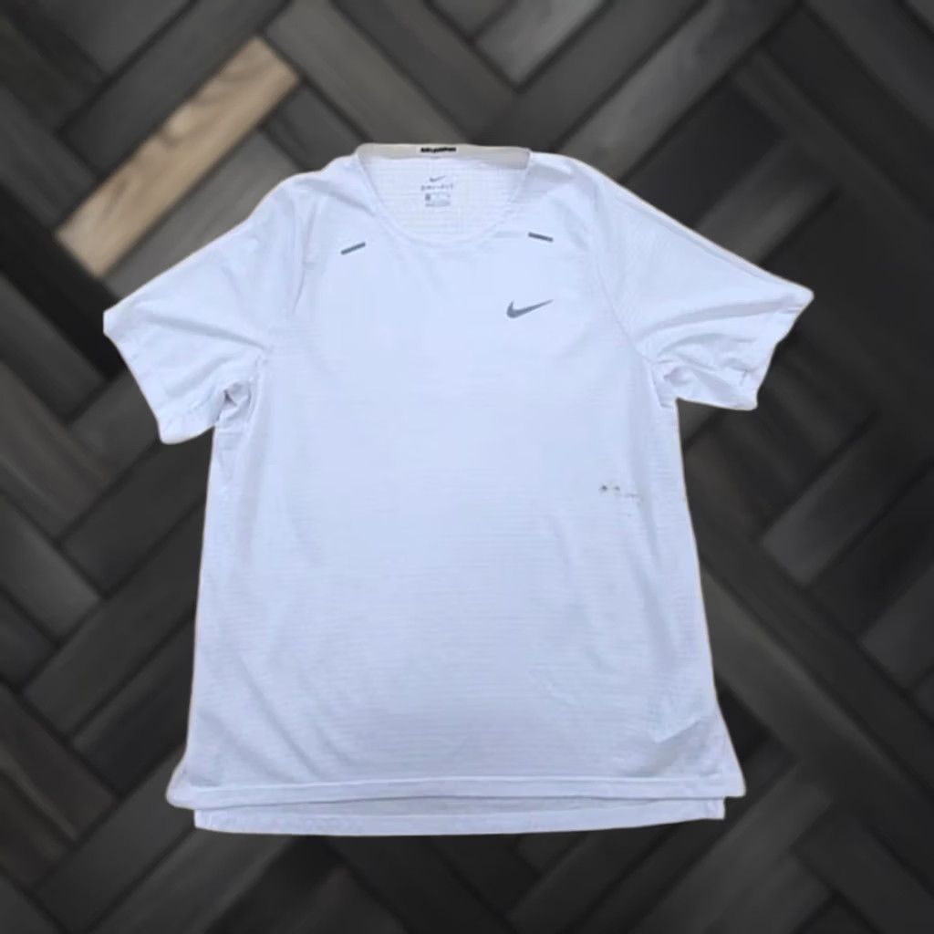 Nike Nike Dri-FIT Men's XL White Running T-Shirt Reflective Size US XL / EU 56 / 4 - 1 Thumbnail