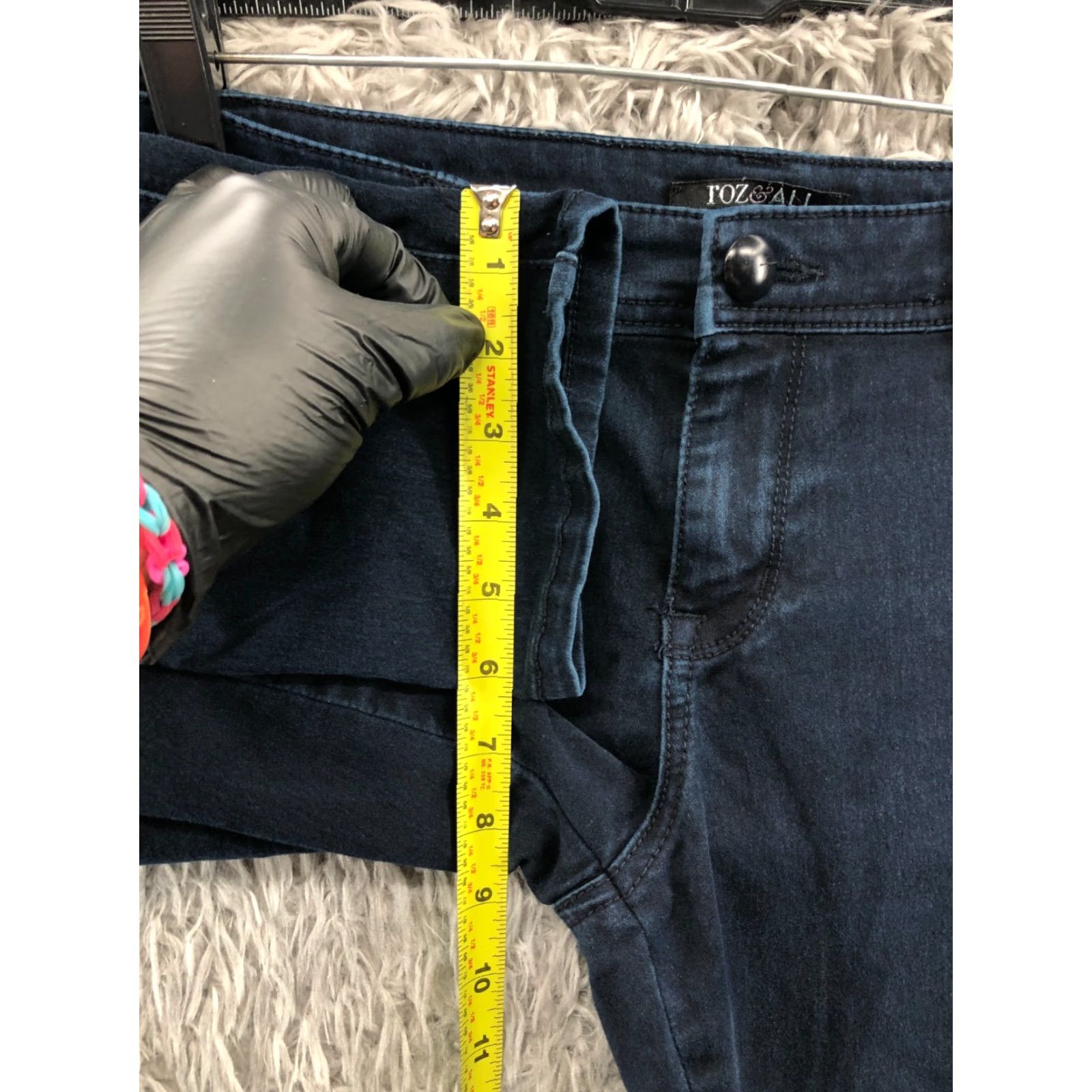 Vintage Roz & Ali Jeans Size 6 Womens Dark Wash Blue Denim Capri 5-Pocket Regular Rise Cotton Jeans Size 28" / US 6 / IT 42 - 3 Thumbnail