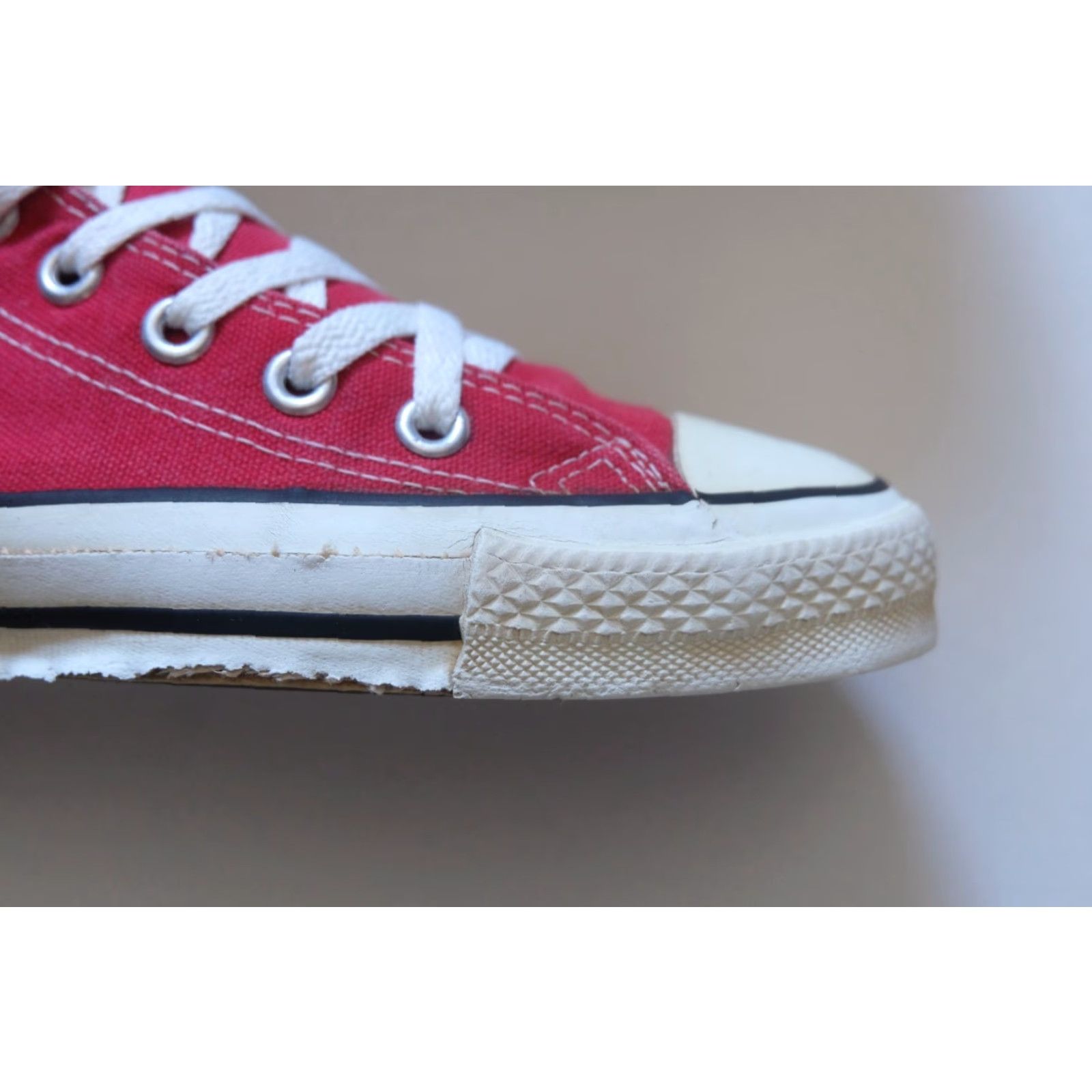 Converse VINTAGE Converse CHUCK TAYLOR HIGH TOP Red SNEAKERS SHOES SZ 5.5 USA MADE 60s 70s Canvas Shoes Boys Mens? Size US S / EU 44-46 / 1 - 6 Thumbnail