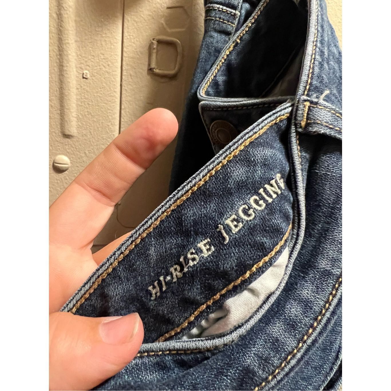 American Eagle Outfitters American Eagle Hi-Rise Jegging Jeans Woman’s Size 8 Regular Size 28" / US 6 / IT 42 - 9 Thumbnail
