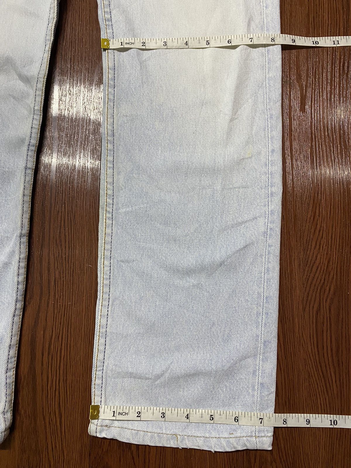 Levi's Vintage Clothing Vintage Levis501 90s Blue Faded Wash Loose Jeans Size US 28 / EU 44 - 8 Thumbnail