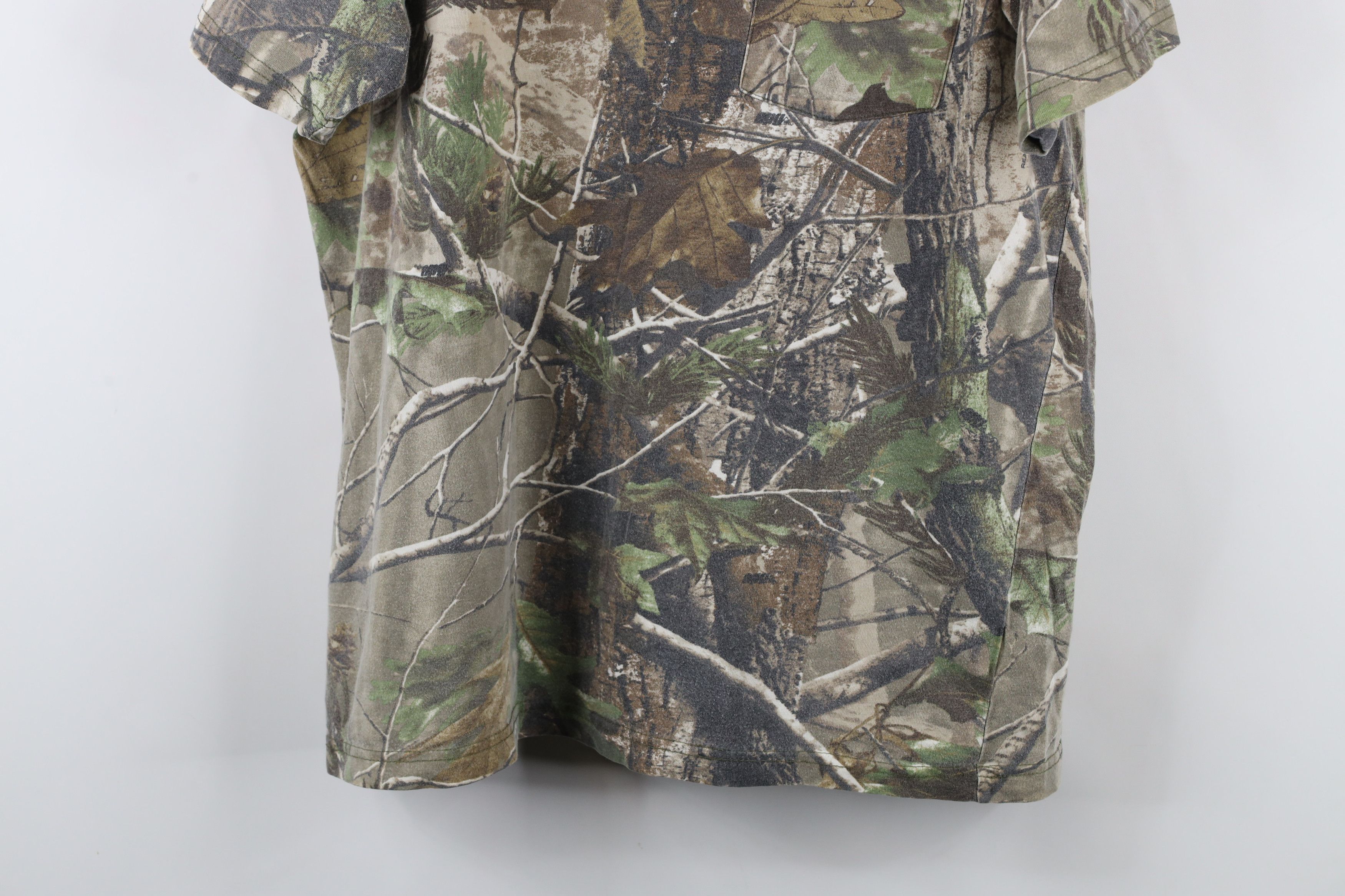Cabelas Vintage Y2K Cabelas Camouflage Short Sleeve Pocket T-Shirt Size US L / EU 52-54 / 3 - 3 Thumbnail