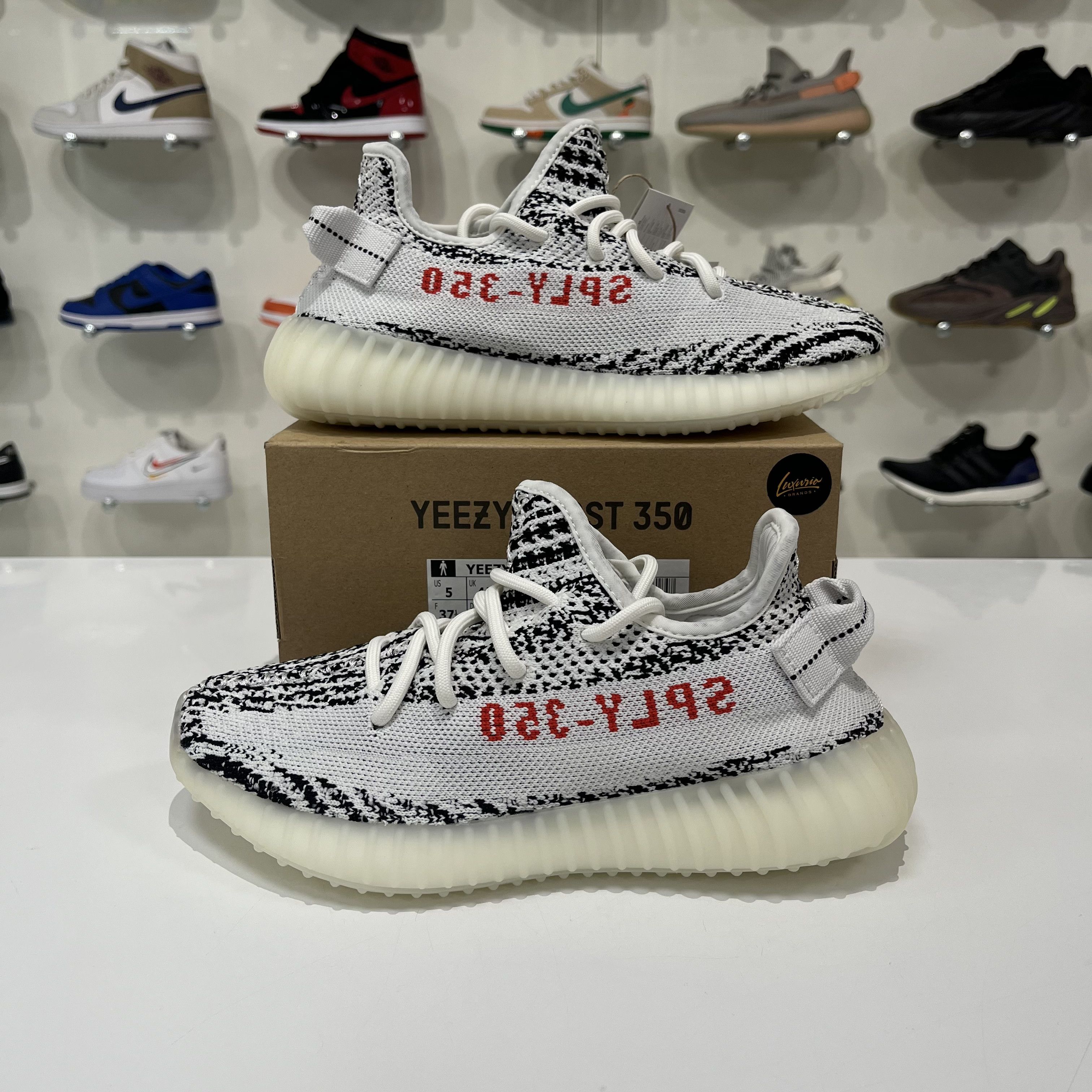 adidas gazelle silver green womens Adidas Yeezy Boost 350 V2 Cream Triple White Pre-Owned main image 0