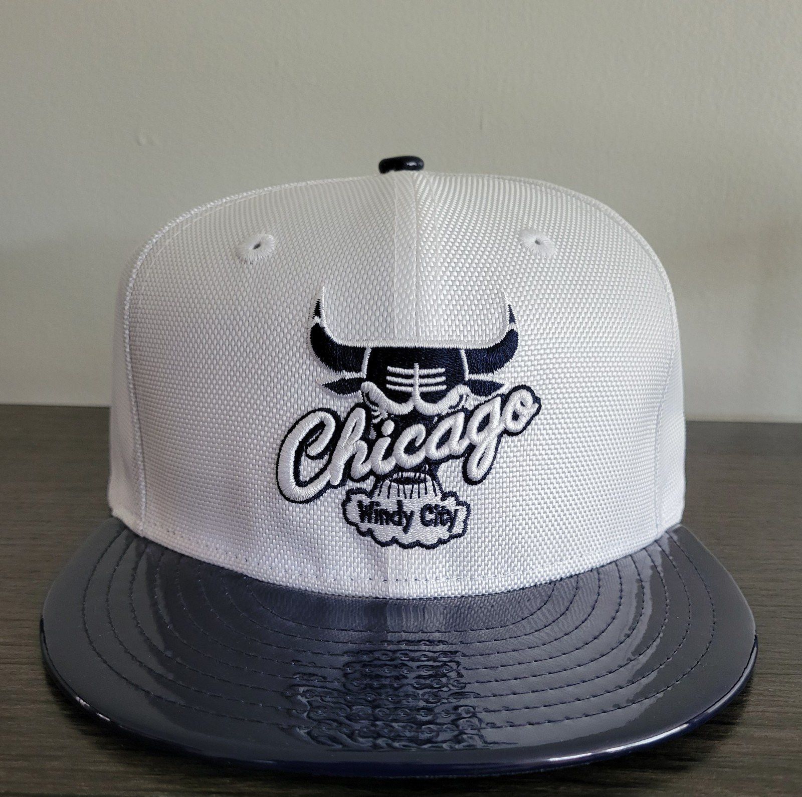 New Era *Firm* Chicago Bulls Jordan 11 XI UNC Win Like 82 Snapback Size ONE SIZE - 1 Thumbnail