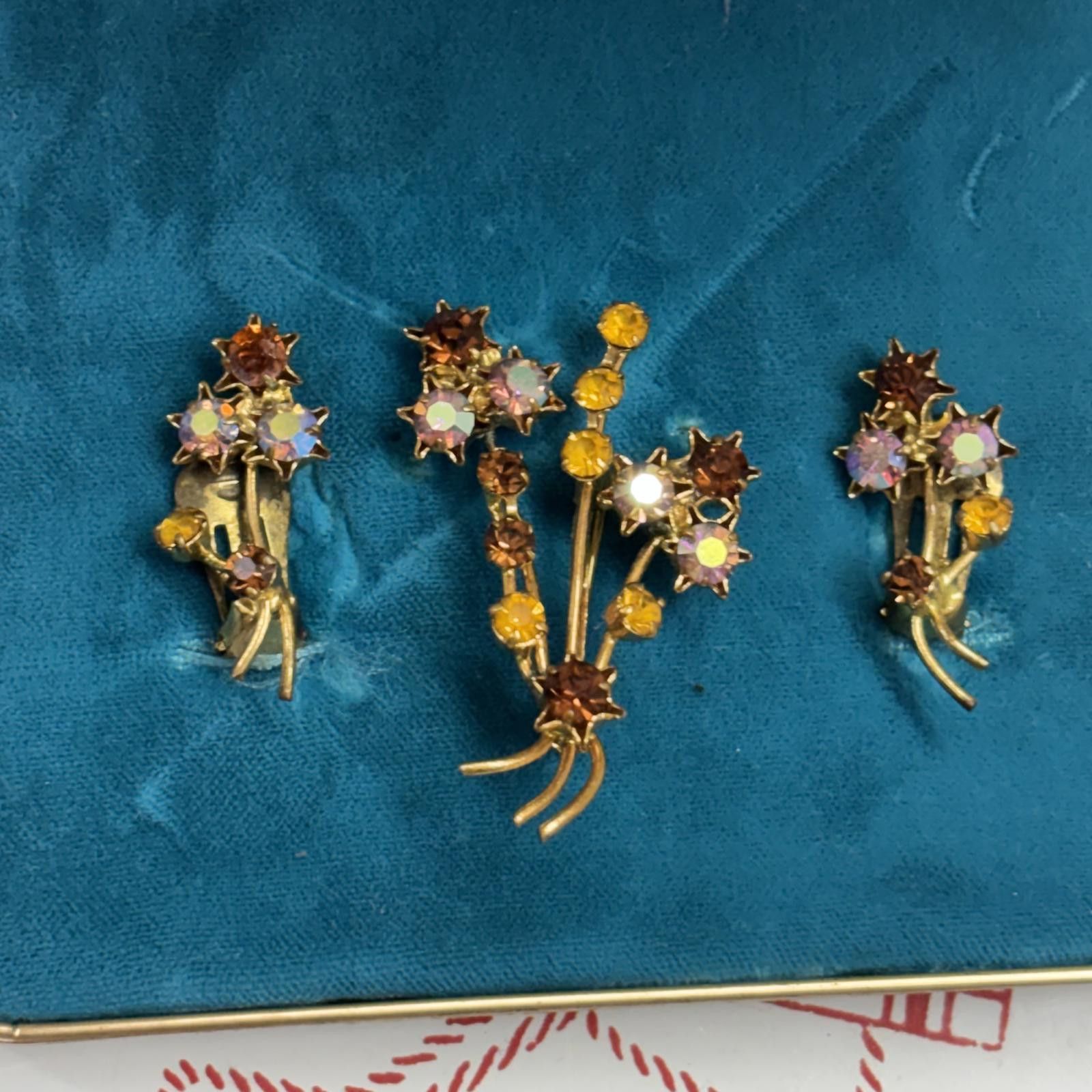 Other Vtg 50s Austria crystal gold tone brooch & earrings set Size ONE SIZE - 1 Thumbnail