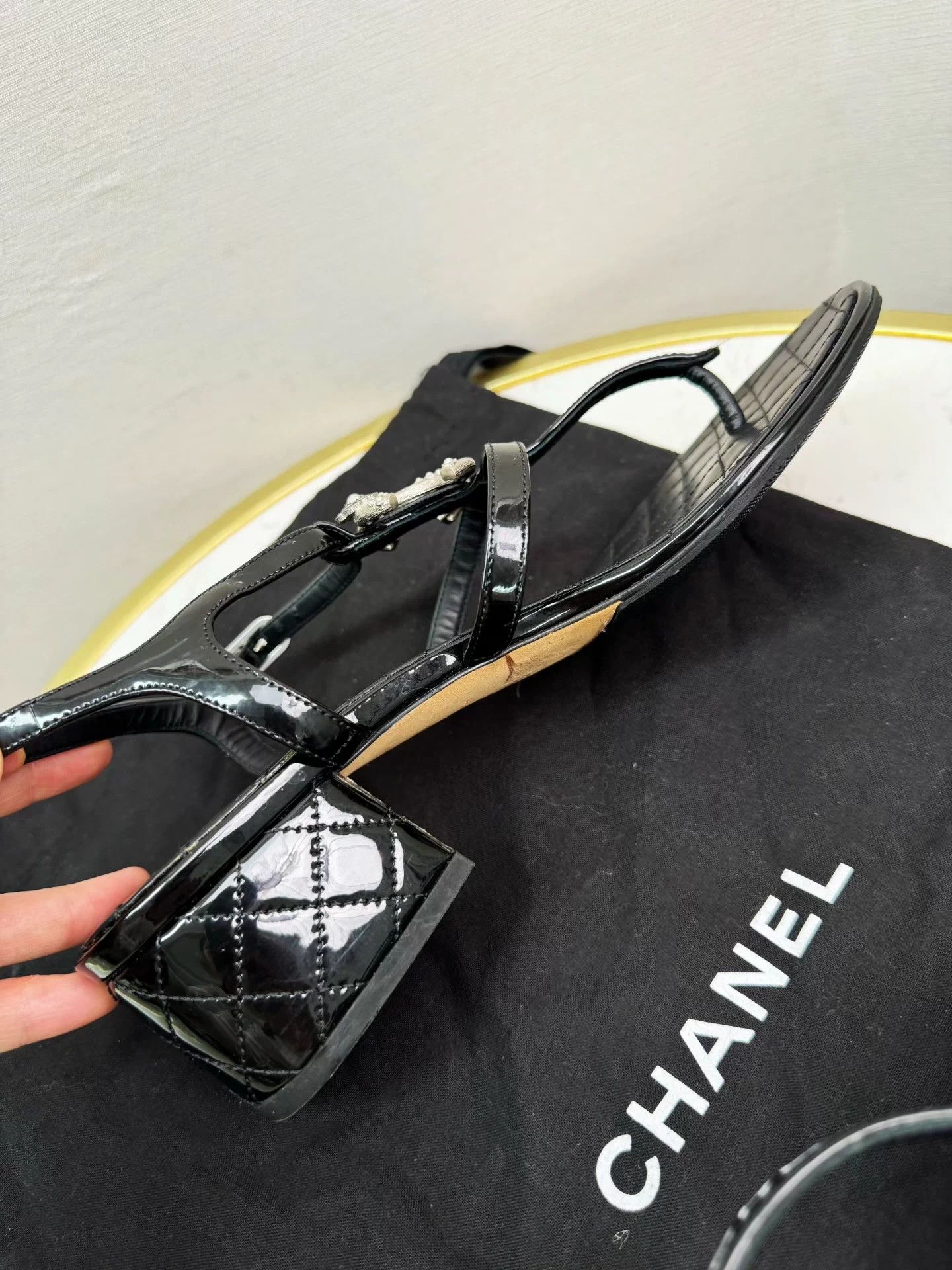 Chanel Chanel Authentic Sandals FR 39 2-3 wears cleaned Size US 8 / IT 38 - 5 Thumbnail
