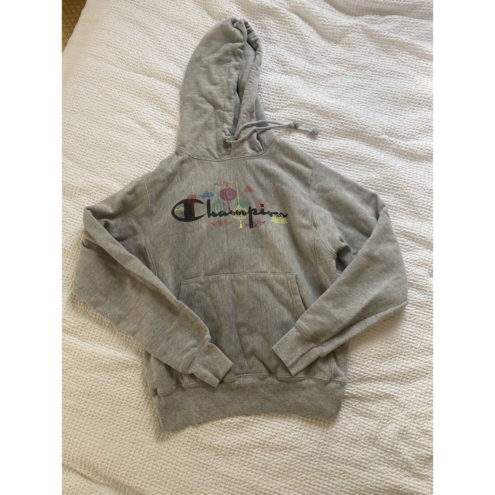 Champion Mens Size S Champion Reverse Weave Lunar New Year Size US S / EU 44-46 / 1 - 1 Thumbnail