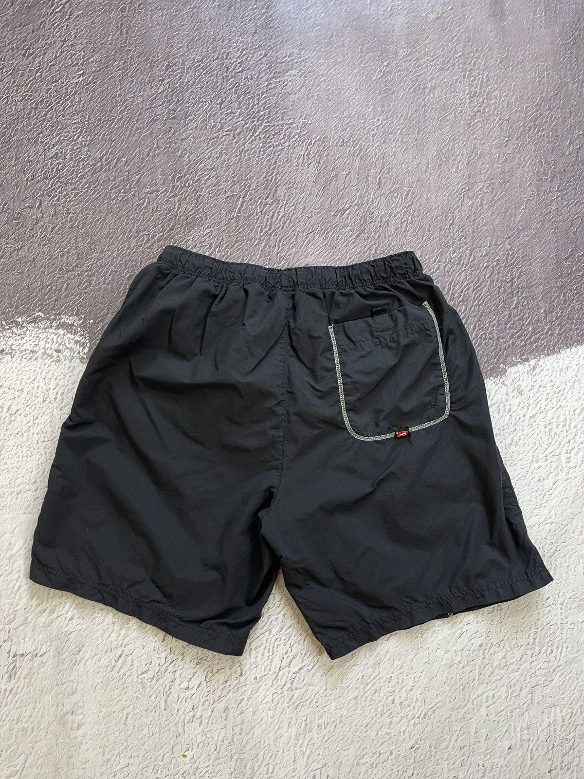Nike Nike vintage y2k black logo swoosh shorts drill Size US 36 / EU 52 - 9 Thumbnail