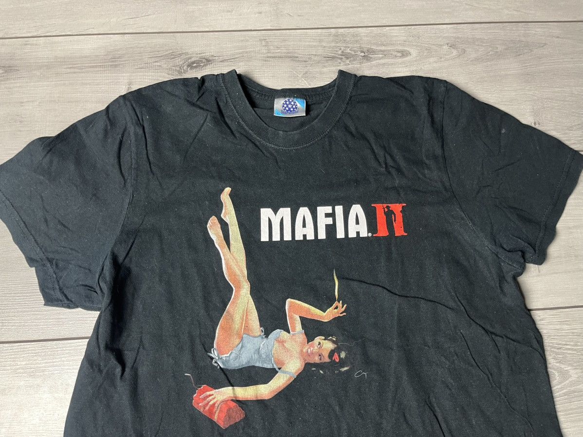 The Game Vintage 2000s MAFIA 2 Sexy Woman Smoking Cig Dope Game Tee Size US L / EU 52-54 / 3 - 3 Thumbnail
