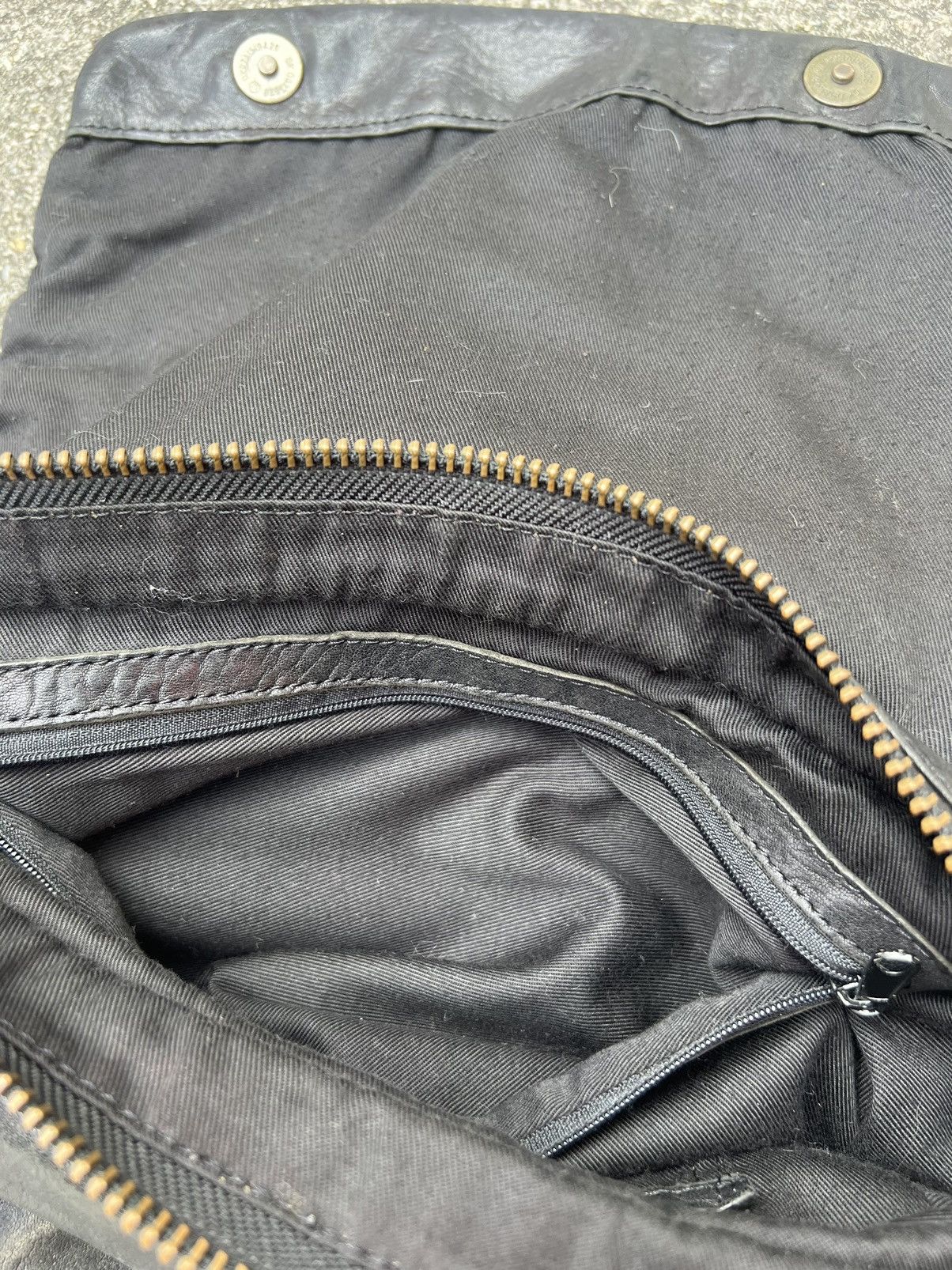 Creed × Japanese Brand Creed Japan Black Patina Leather Sling Bag Size ONE SIZE - 22 Thumbnail