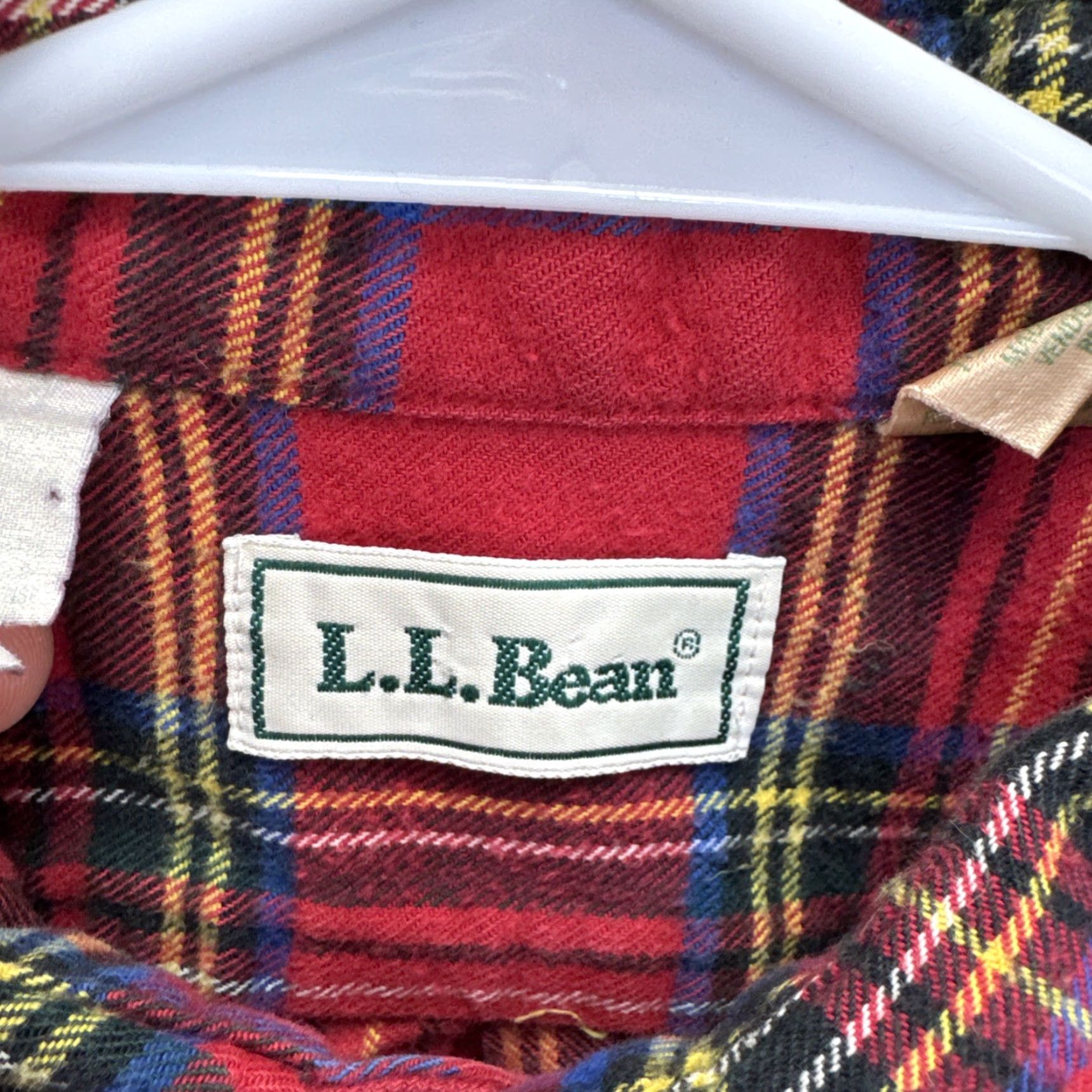 Vintage VINTAGE L.L.Bean DL10 Men’s Large Shirt Red Plaid Flannel Cotton Pocket Button-Up Christmas Plaid Shirts Mens Regular Long Sleeve Size US L / EU 52-54 / 3 - 4 Thumbnail