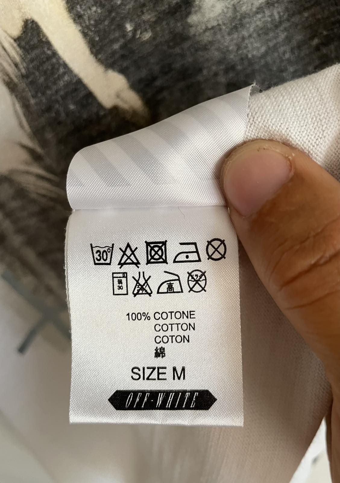 Off-White × Virgil Abloh Off-White Caravaggio Annunciation Faded Print Tee SS T-shirt Size US M / EU 48-50 / 2 - 13 Thumbnail