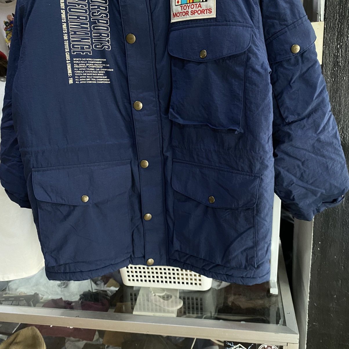 Vintage Toyota Racing Development Motorsports Performance jacket Size US L / EU 52-54 / 3 - 11 Thumbnail