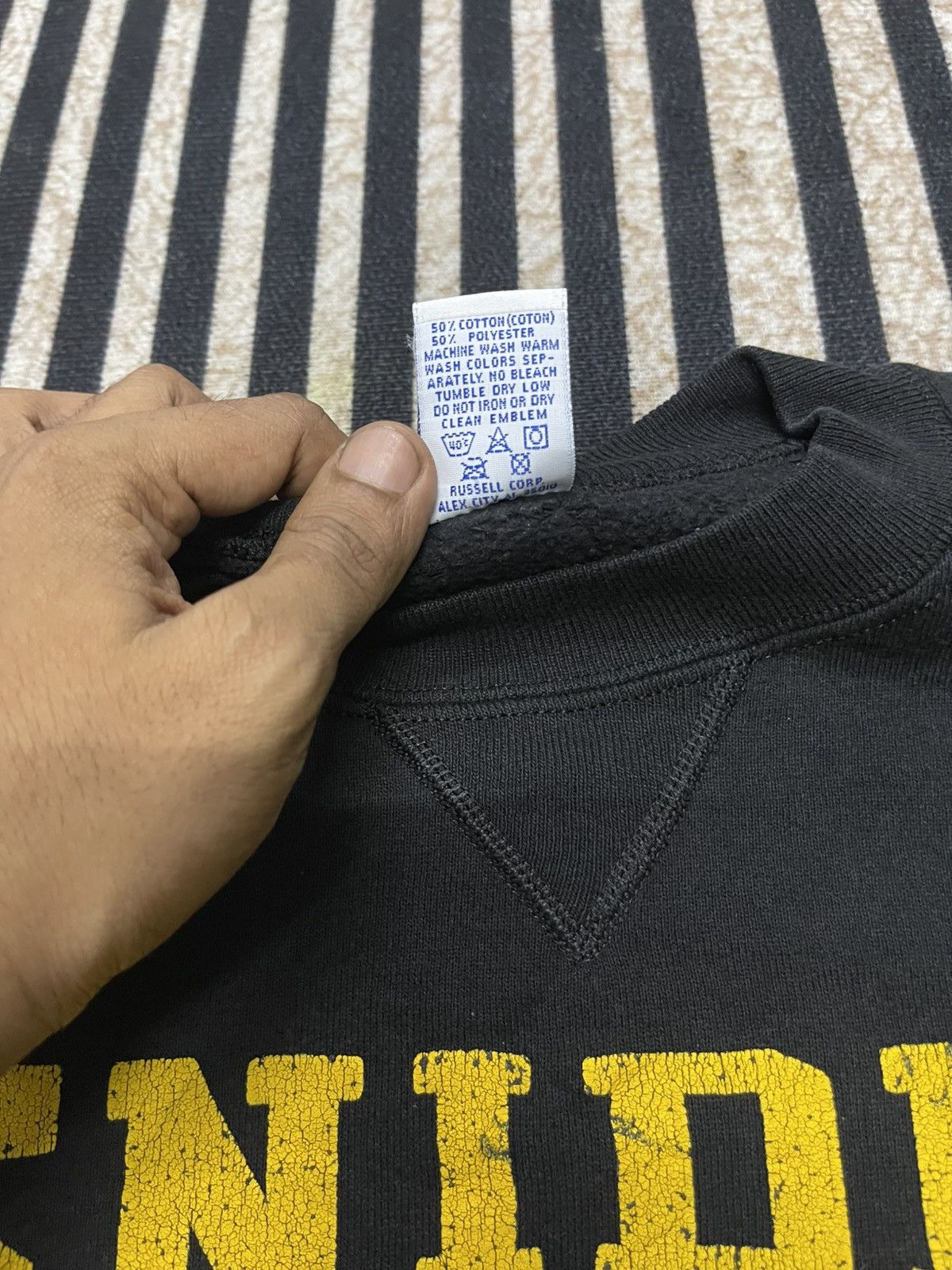 Russell Athletic 90s RUSELL ATHLETIC SNIDER PANTHERS CREWNECK Size US L / EU 52-54 / 3 - 10 Thumbnail
