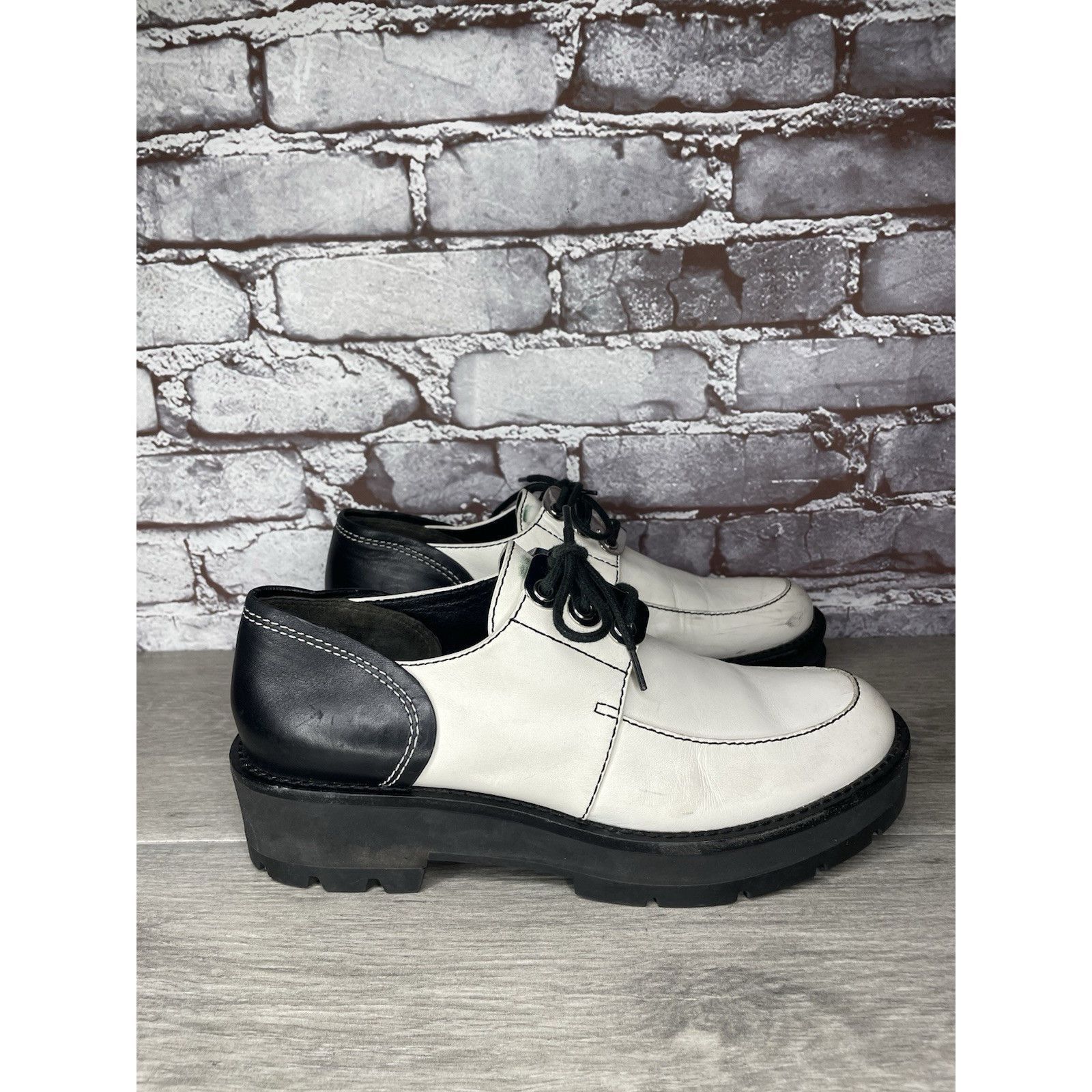 3.1 Phillip Lim 3.1 Phillip Lim White Leather Black Oxfords Lace Up Shoes Wo Size US 10.5 / IT 40.5 - 17 Thumbnail