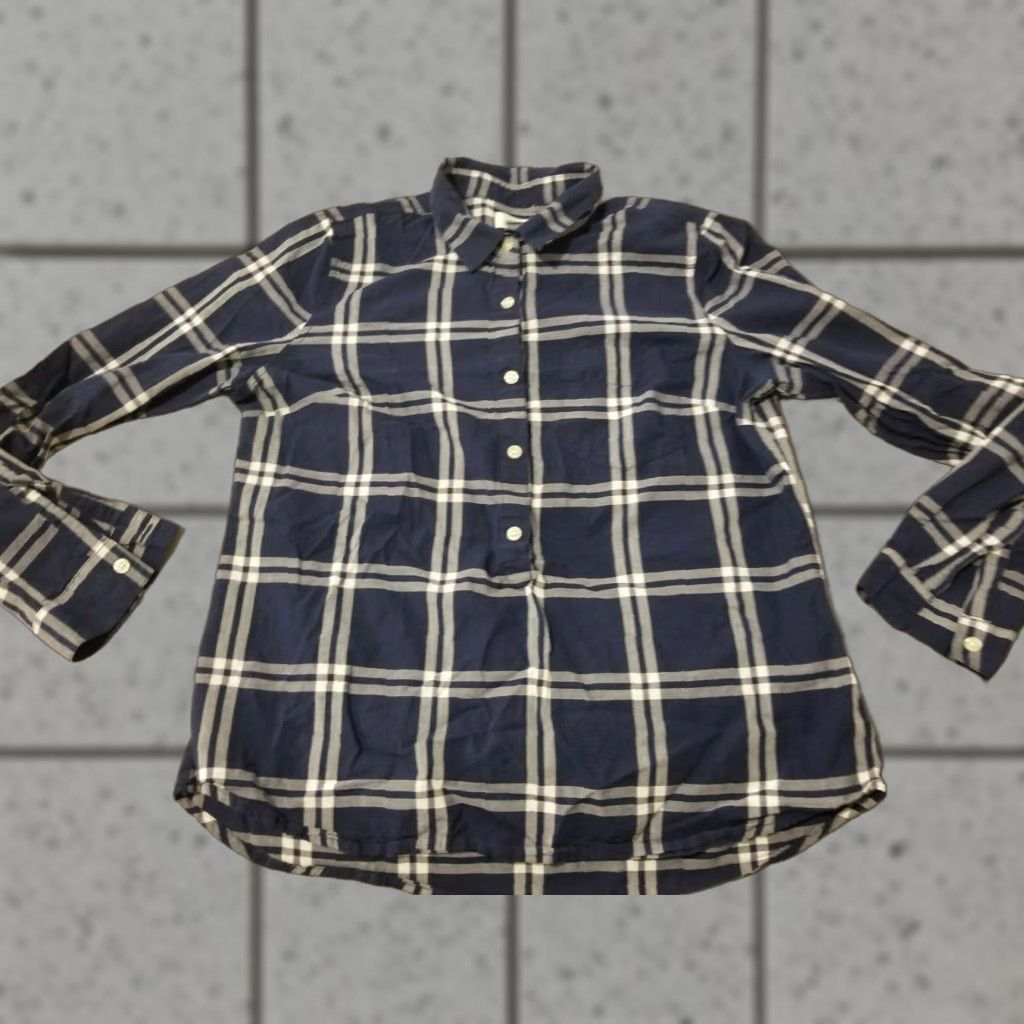 Old Navy VINTAGE Old Navy Shirt Womens Medium Blue Cotton Blouse Size M / US 6-8 / IT 42-44 - 1 Thumbnail