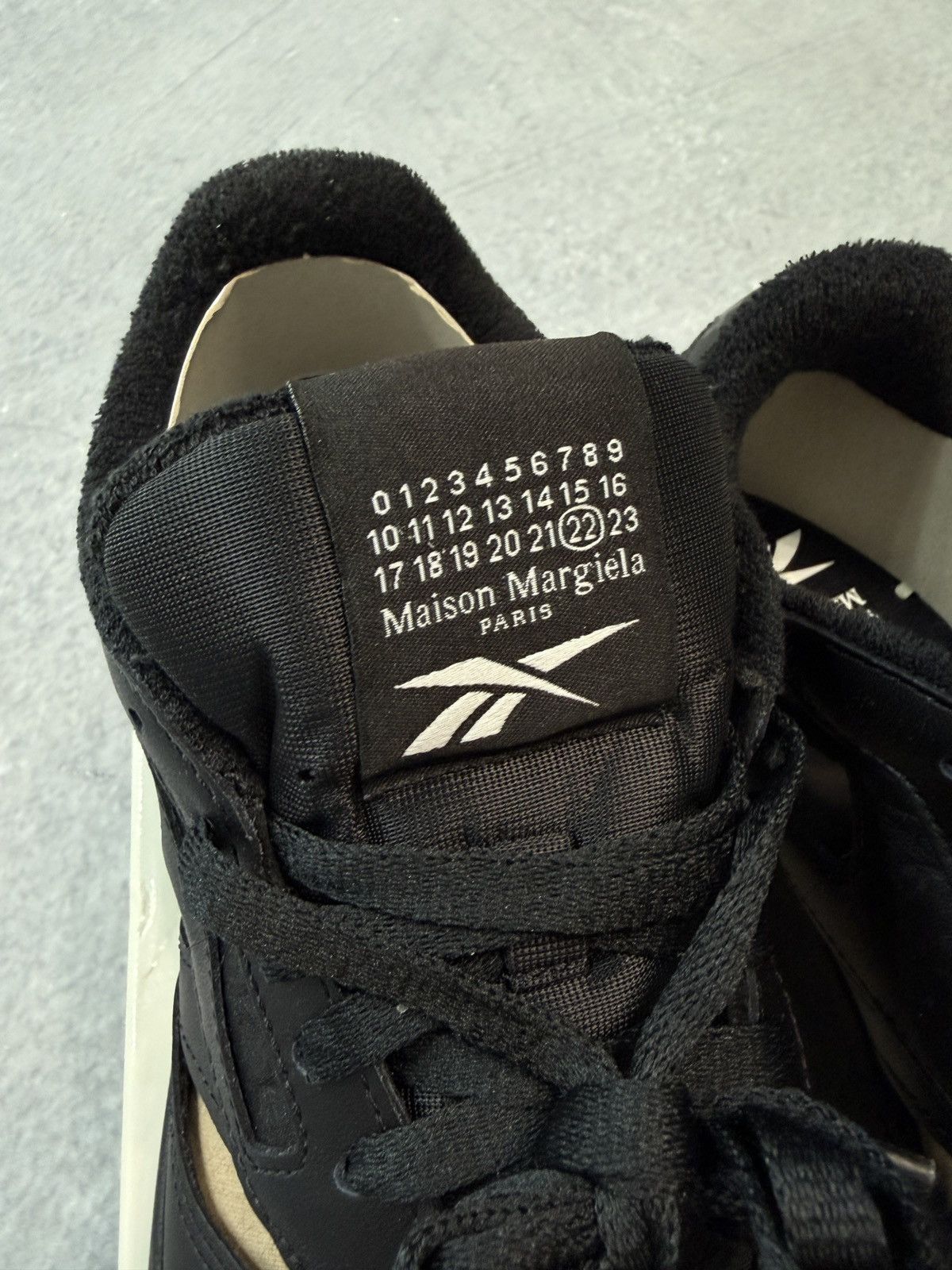 Maison Margiela × Reebok Maison Margiela Tabi x Reebok Project 0 CL DQ Black Size US 10.5 / EU 43-44 - 6 Thumbnail