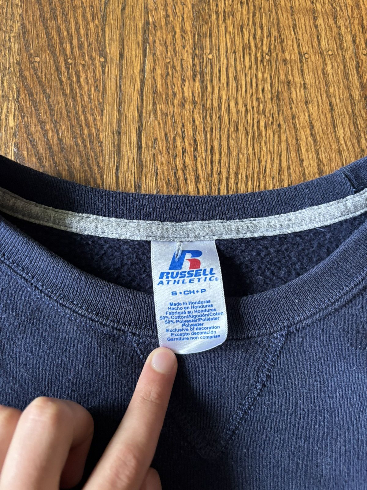 Vintage Vintage Russell Athletic Sweater Size US S / EU 44-46 / 1 - 3 Thumbnail