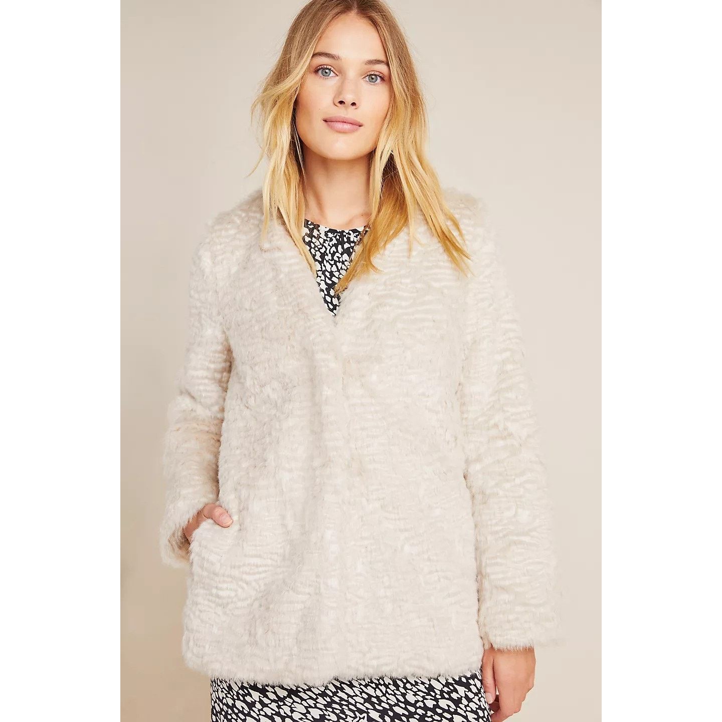 Anthropologie New Anthropologie Noemie Ultra Plush Faux Fur Coat $220 Size S / US 4 / IT 40 - 5 Thumbnail