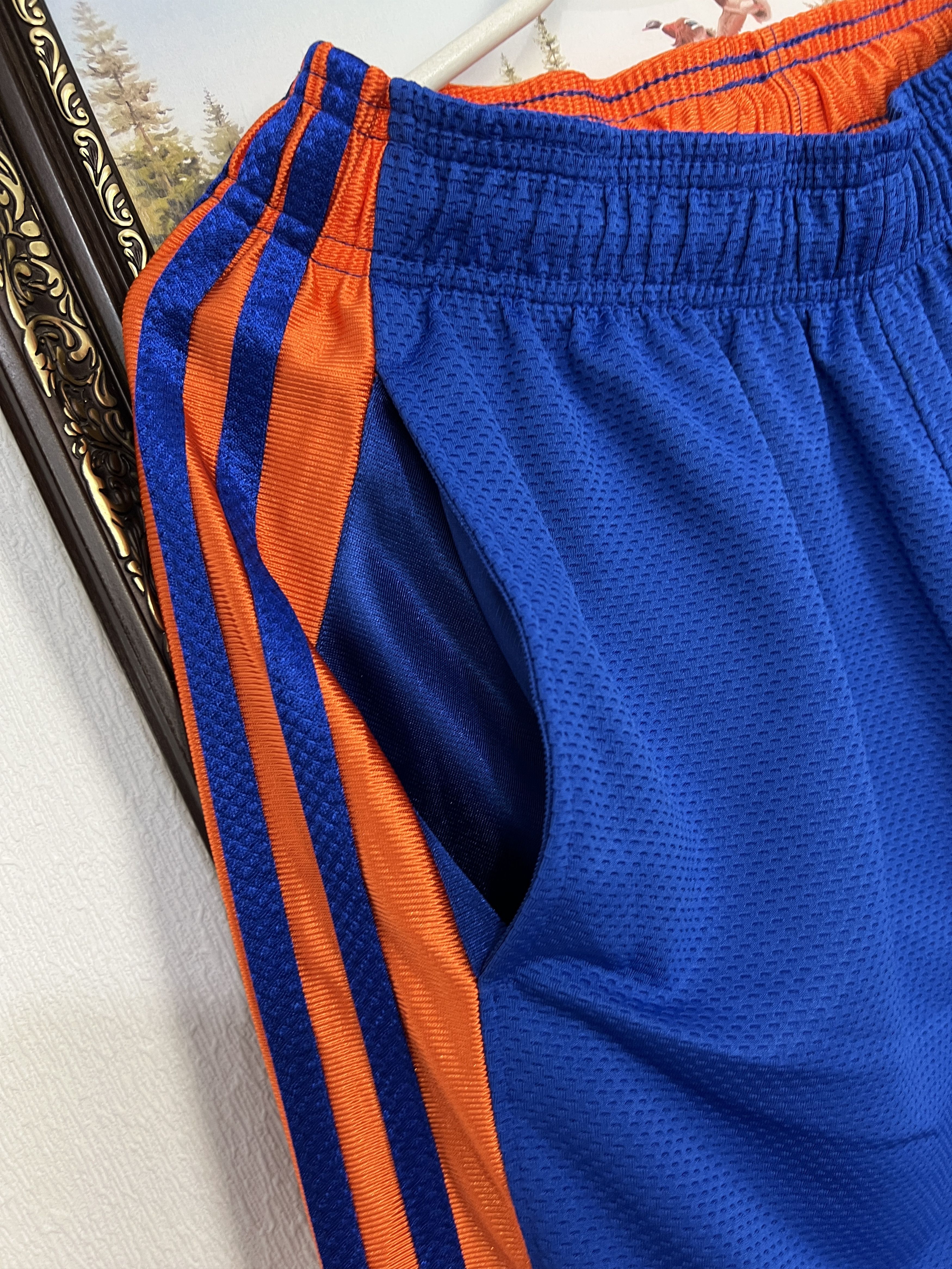 Adidas Vintage Adidas New York Knicks Blue NBA Mens Shorts L Size US 34 / EU 50 - 6 Thumbnail