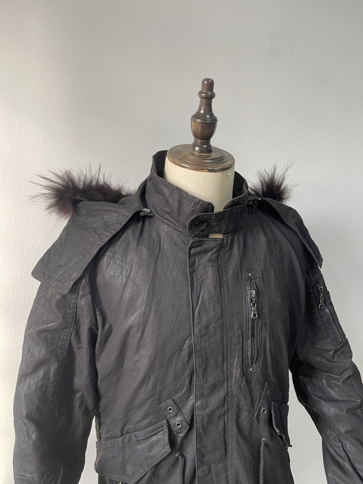 Le Grande Bleu (L.G.B.) RARE 2000s LGB Tornado Mart Fur Wax Parka Armor Style C1 Size US L / EU 52-54 / 3 - 5 Thumbnail