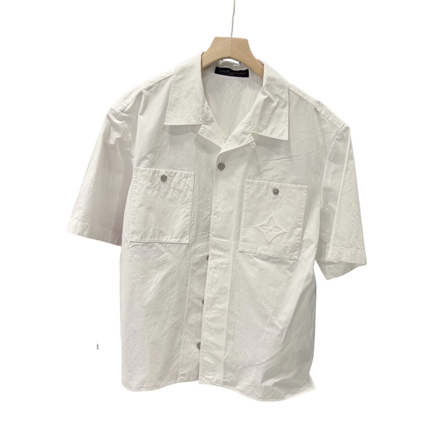 Louis Vuitton Louis Vuitton Embossed Flower Button Up Shirt Size L Size US L / EU 52-54 / 3 - 1 Thumbnail