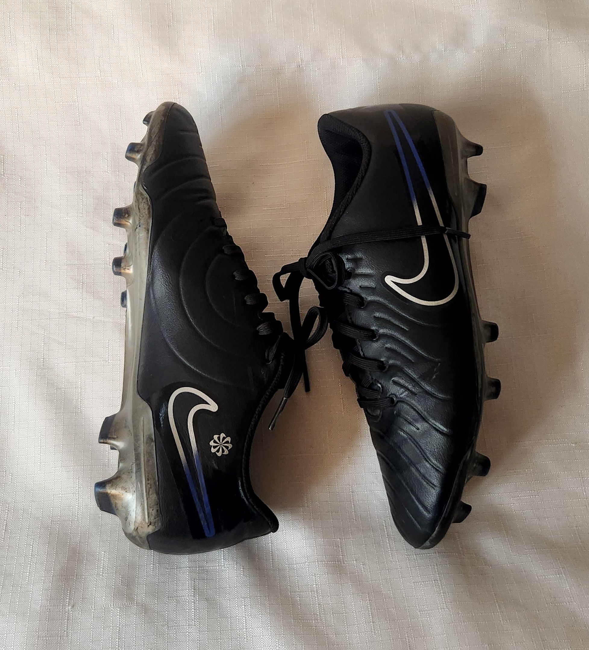 Nike Nike Tiempo Legend 10 Academy FG/MG Soccer DV4337-040 Sz 8 Size US 8 / EU 41 - 4 Thumbnail