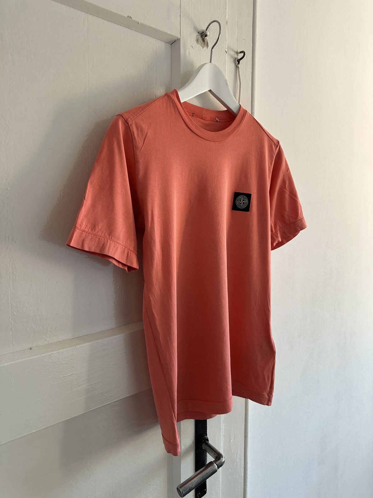 Stone Island Stone Island x t-shirt x luxury x streetwear x women x worn Size M / US 6-8 / IT 42-44 - 2 Thumbnail