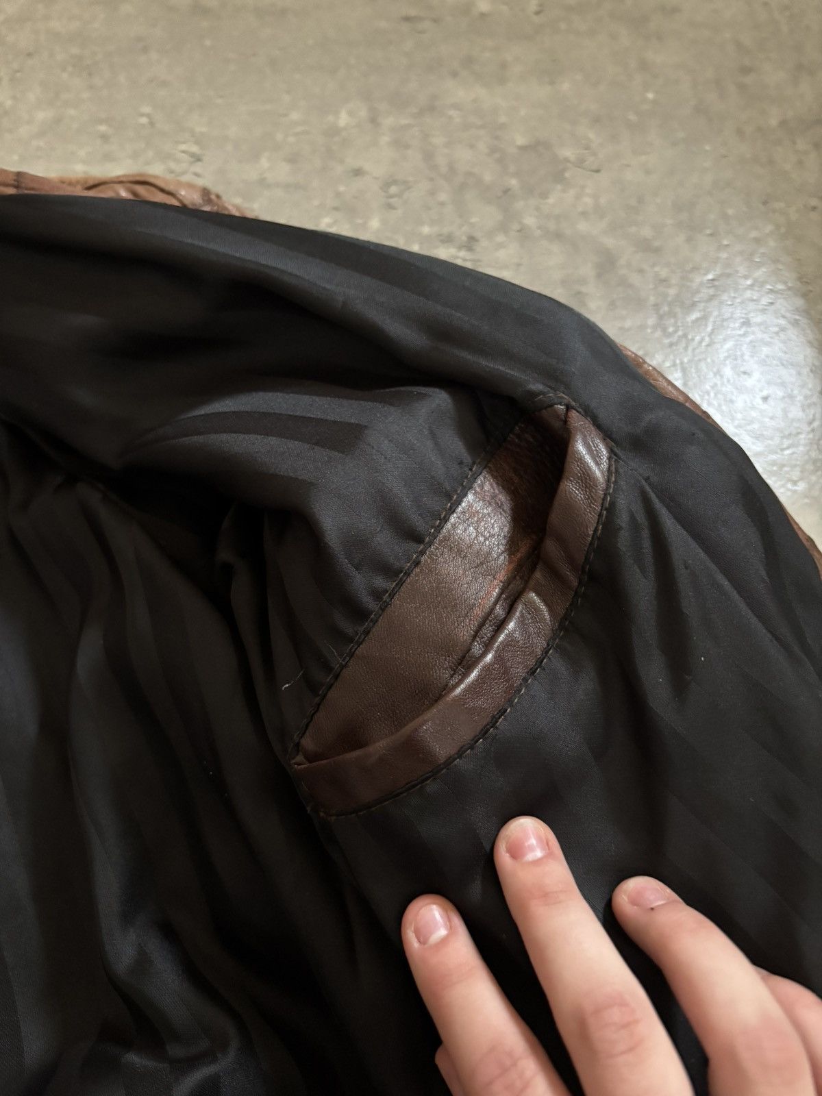 Vintage Real Leather Vintage Boxy Leather Jacket Y2K Streetwear L Size US L / EU 52-54 / 3 - 19 Thumbnail