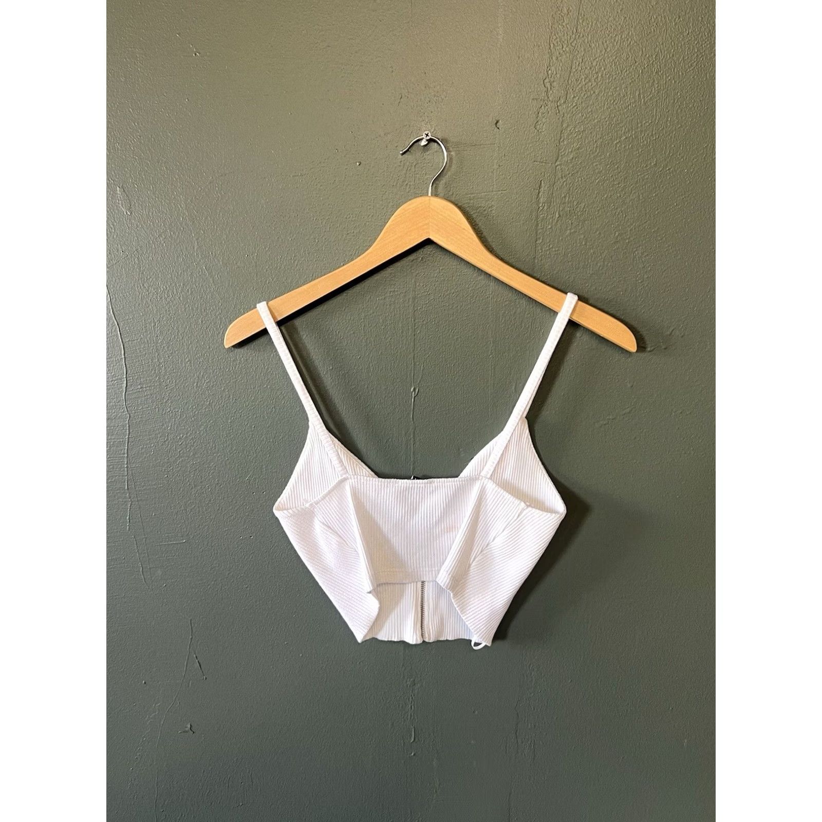 Zara Zara Womens White Sleeveless Knit Cropped Shirt S Ribbed Tank Cropped Knit White Womens Sleeveless Shirt S Size S / US 4 / IT 40 - 2 Thumbnail