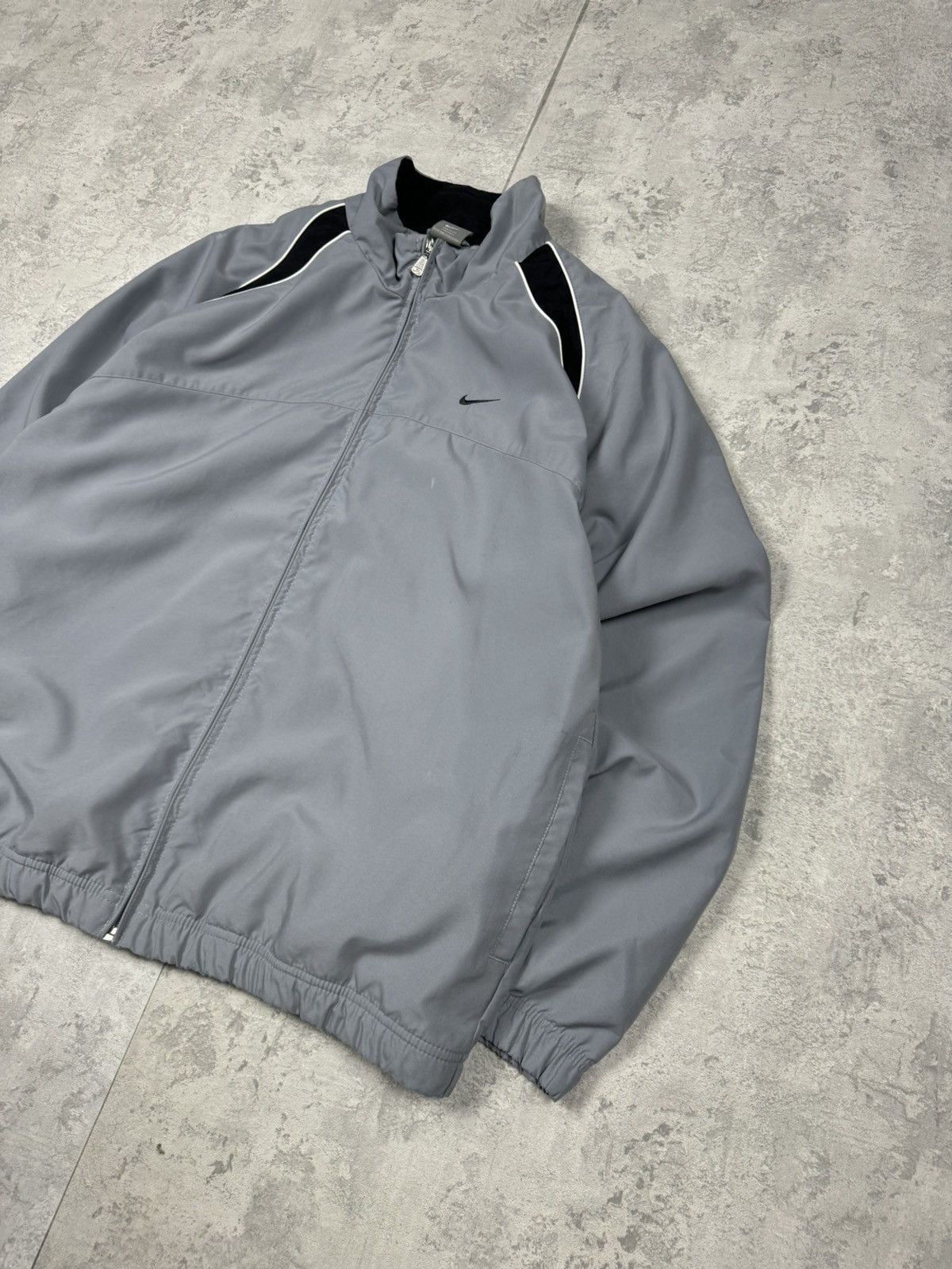 Nike Vintage Nike Y2K Track Jacket Size L Size US L / EU 52-54 / 3 - 3 Thumbnail