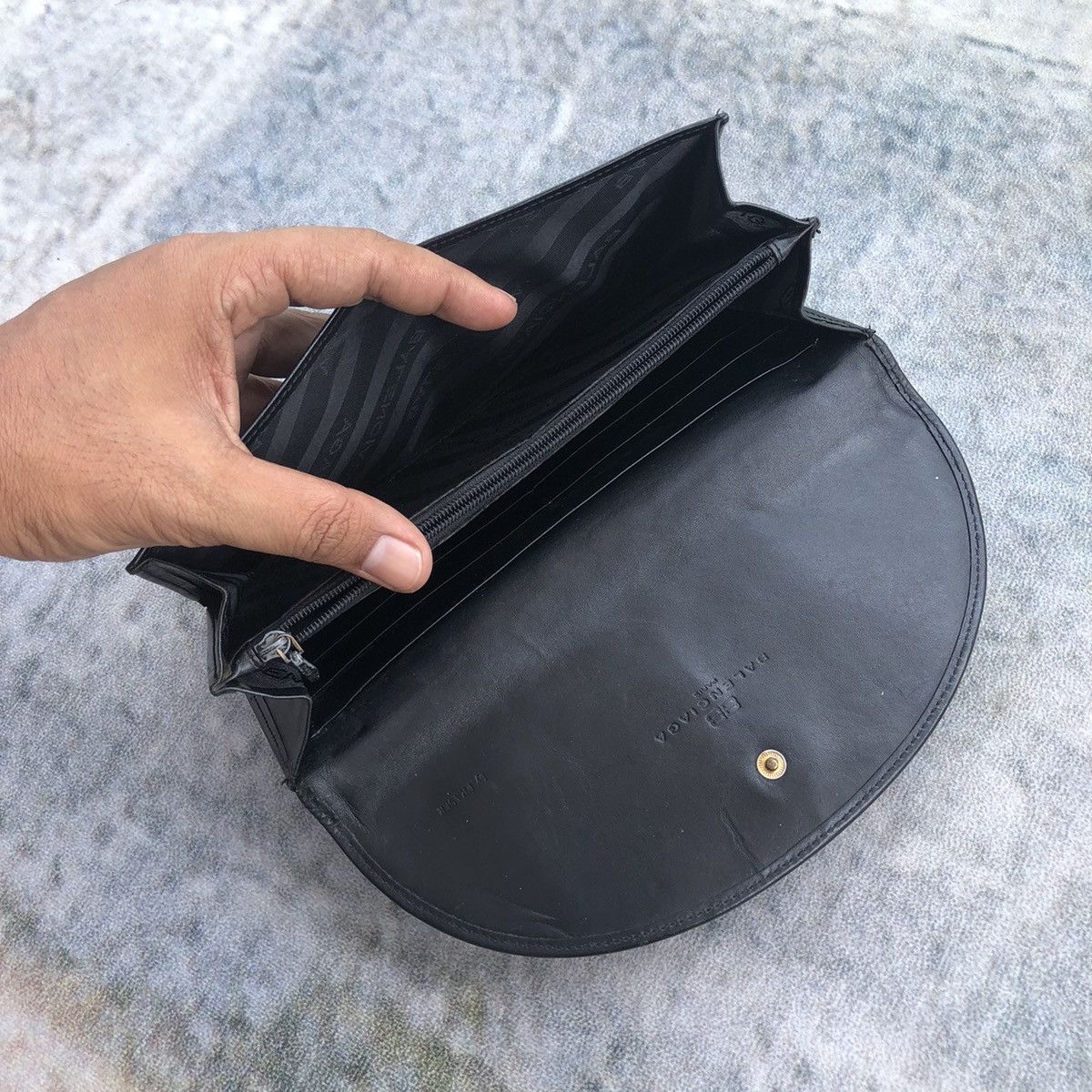 Balenciaga Authentic Balenciaga Paris Leather Wallet Black Size ONE SIZE - 9 Thumbnail
