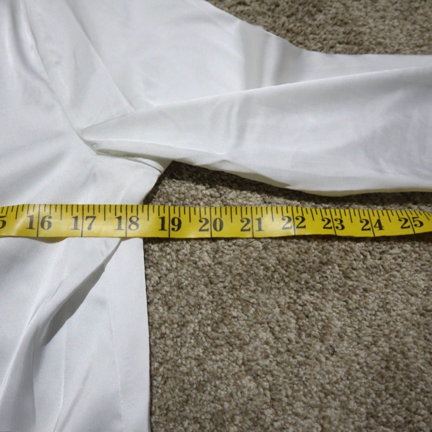 Vintage VINTAGE Excalibur White Long Sleeve Button Down Shirt Women's Size S Size S / US 4 / IT 40 - 6 Thumbnail