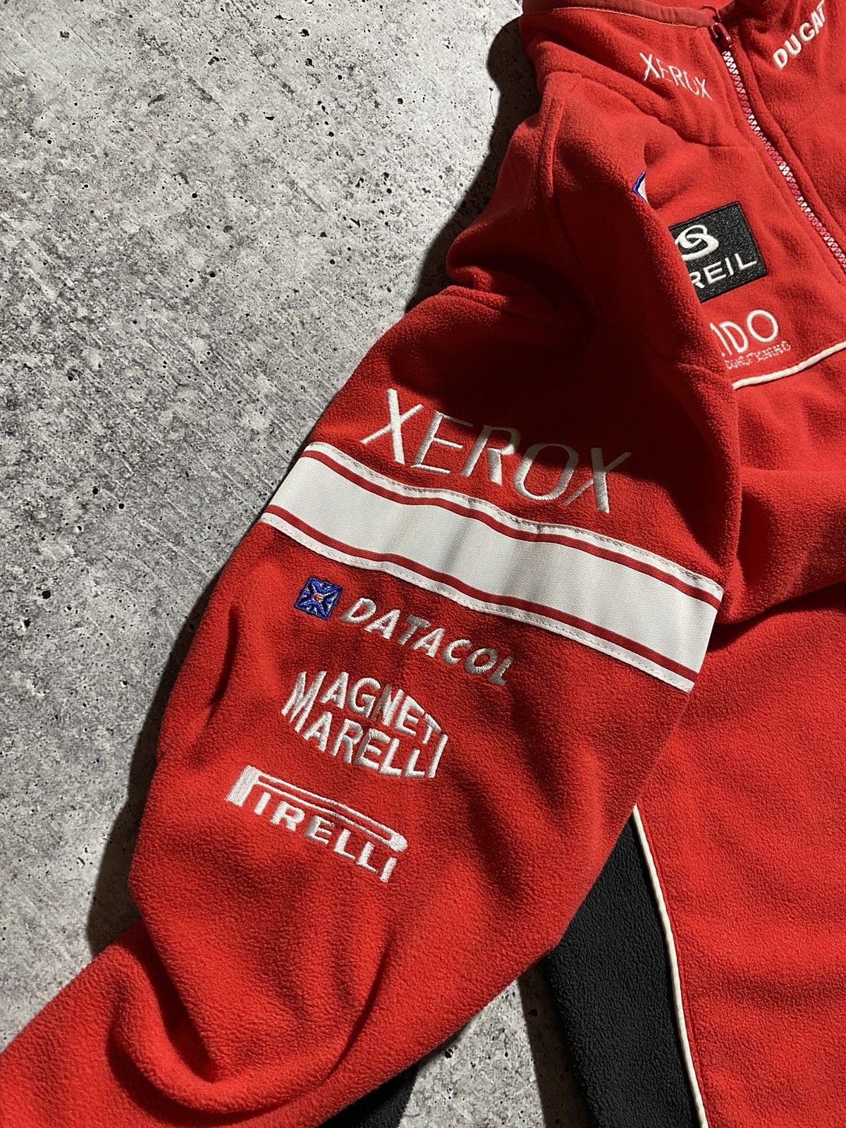 Vintage DUCATI VINTAGE RACING FLEECE Size US L / EU 52-54 / 3 - 7 Thumbnail