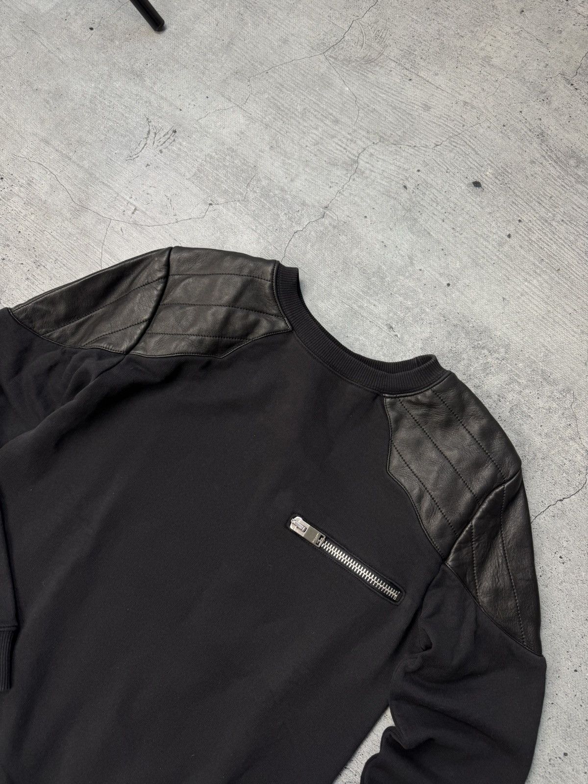 Saint Laurent Paris Vintage Saint Lauren Paris 2013’s Y2K Sweatshirt Size XS / US 0-2 / IT 36-38 - 2 Thumbnail
