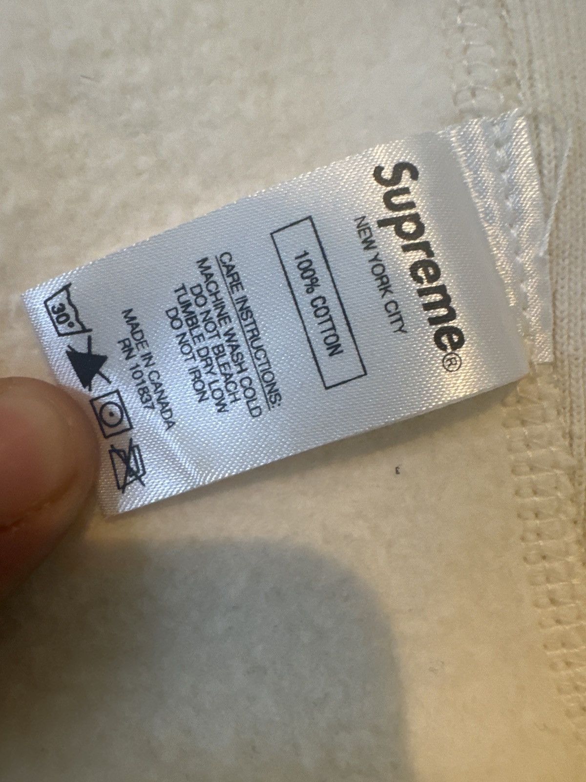 Supreme cream box logo supreme Size US XL / EU 56 / 4 - 4 Thumbnail