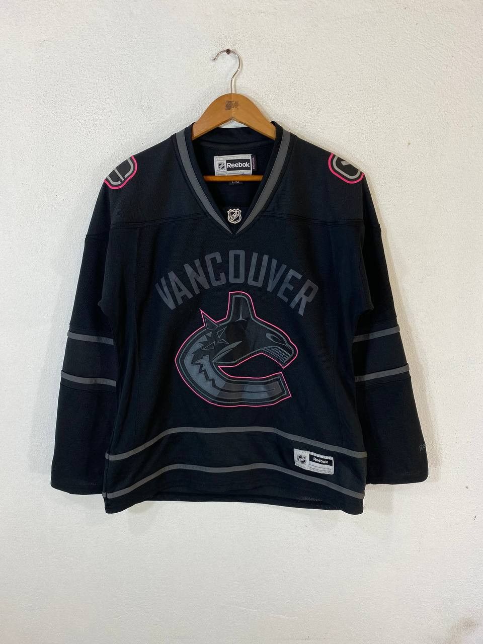 image of Avant Garde x Nhl Vancouver Canucks Jersey By Reebok Jersey For Women in Black Pink (Size Large)