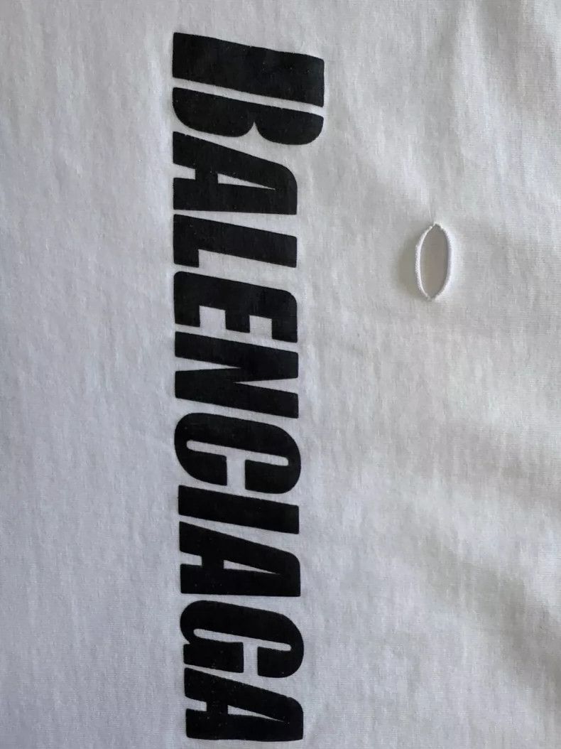 Balenciaga Balenciaga Large logo distressed short-sleeve Size US L / EU 52-54 / 3 - 5 Thumbnail