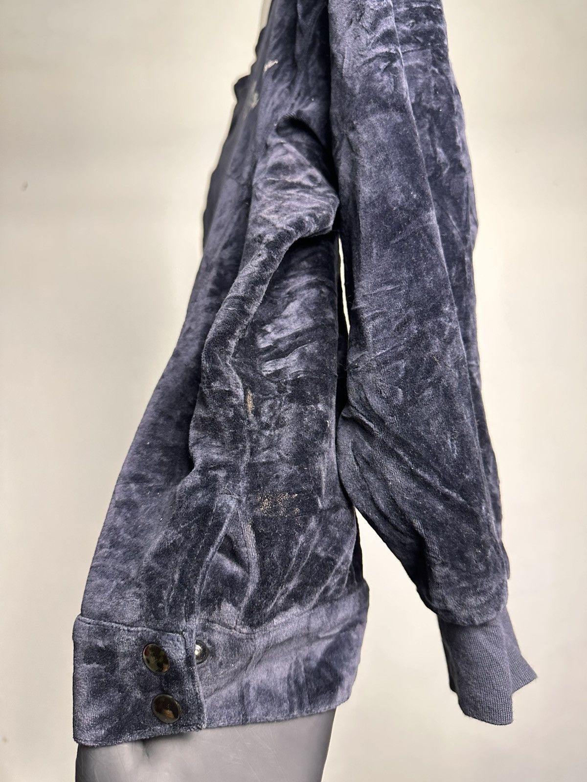 Thierry Mugler Vintage Thierry Mugler Velour Crewneck Sweatshirt Size M / US 6-8 / IT 42-44 - 9 Thumbnail