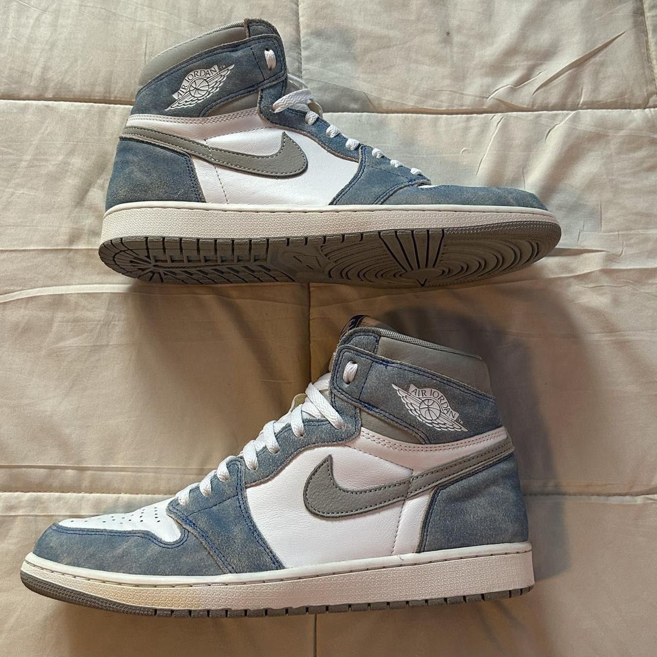Jordan Brand Jordan 1 Retro Hyper Royal Size US 12 / EU 45 - 8 Thumbnail