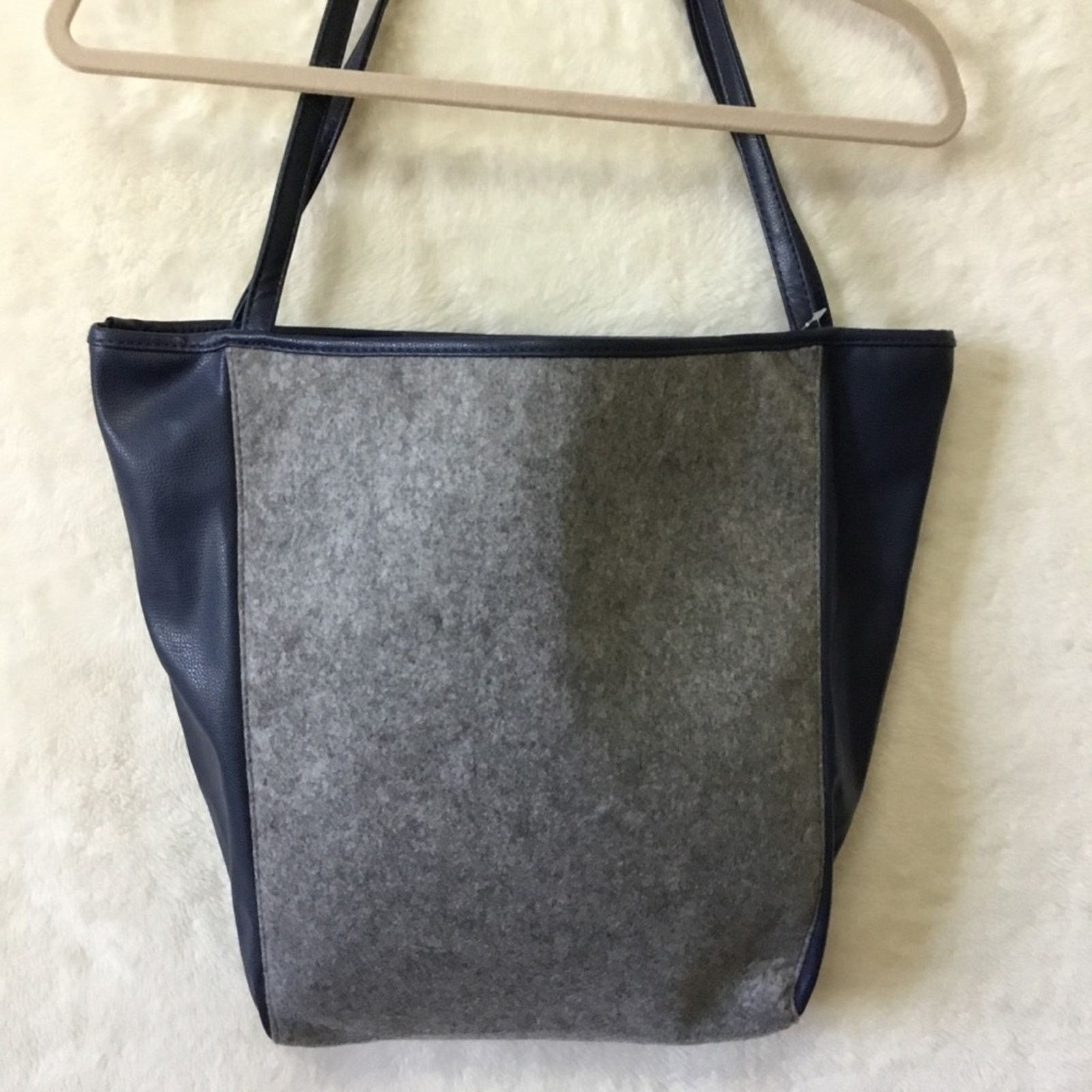 Neiman Marcus Neiman Marcus Gray Tote Bag Size ONE SIZE - 2 Thumbnail