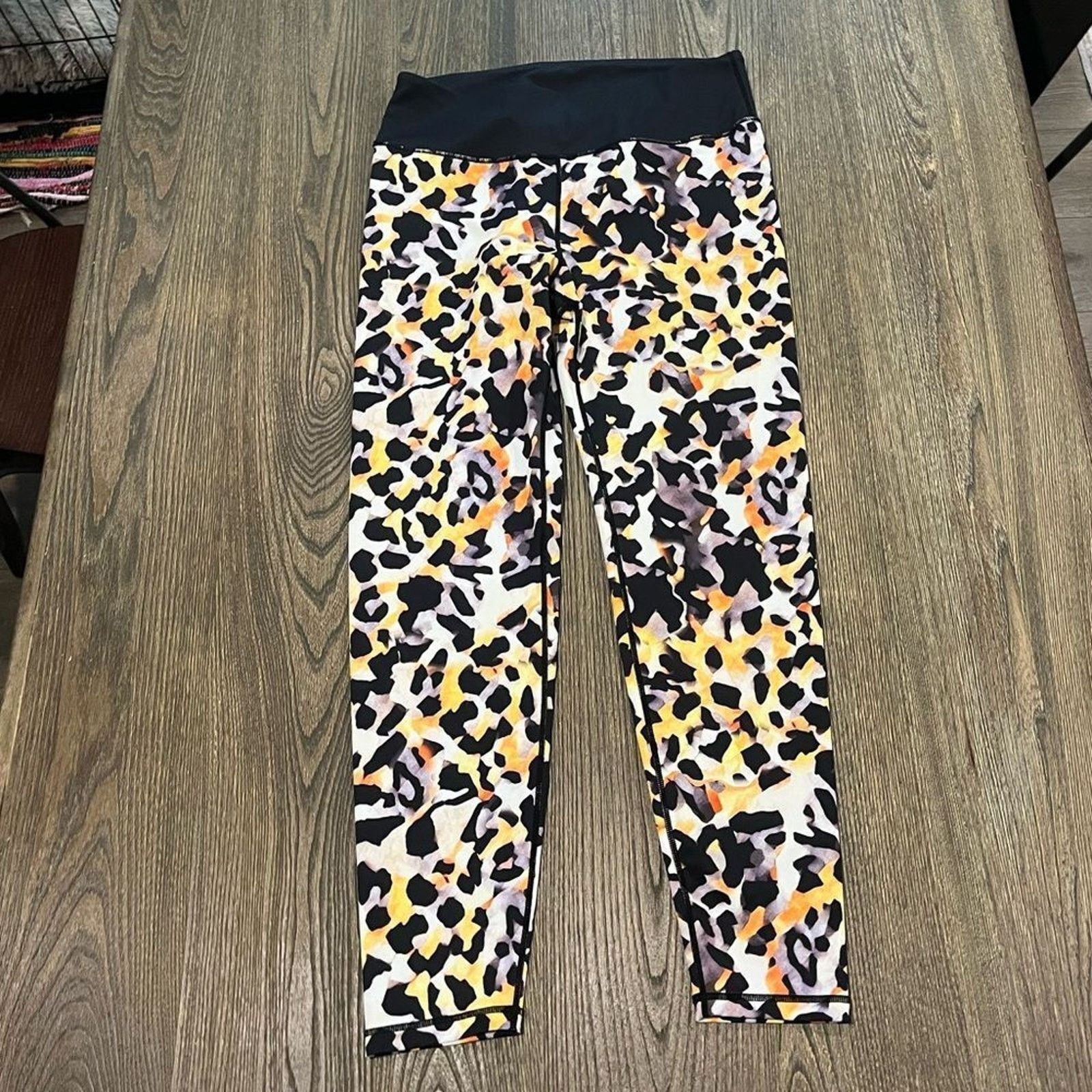 Vintage Yelete Active High Rise Leggings Animal Print Stretch XL Size 34" / US 12 / IT 48 - 1 Thumbnail